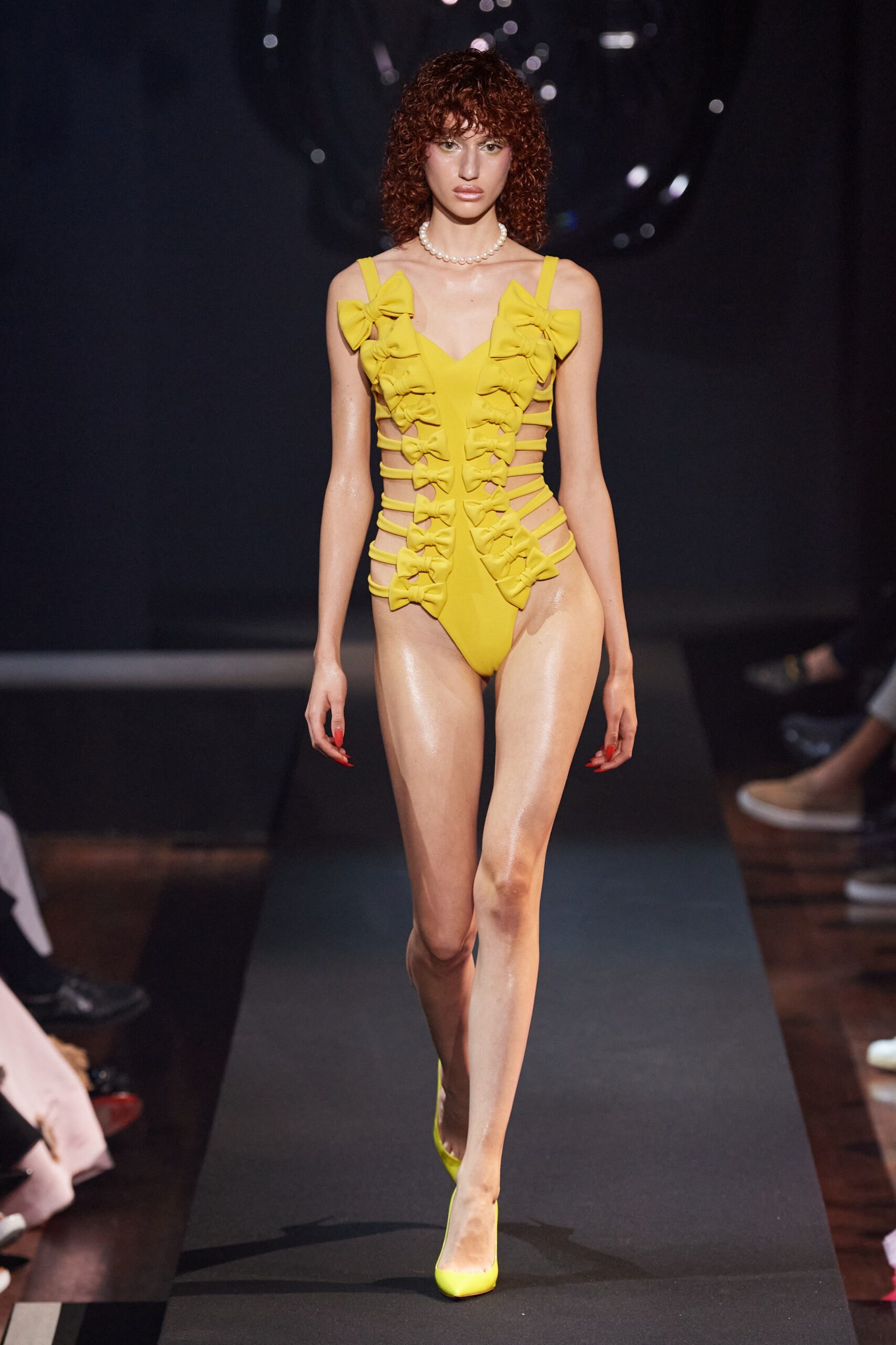 Viktor & Rolf F/W 23 Couture Look 13