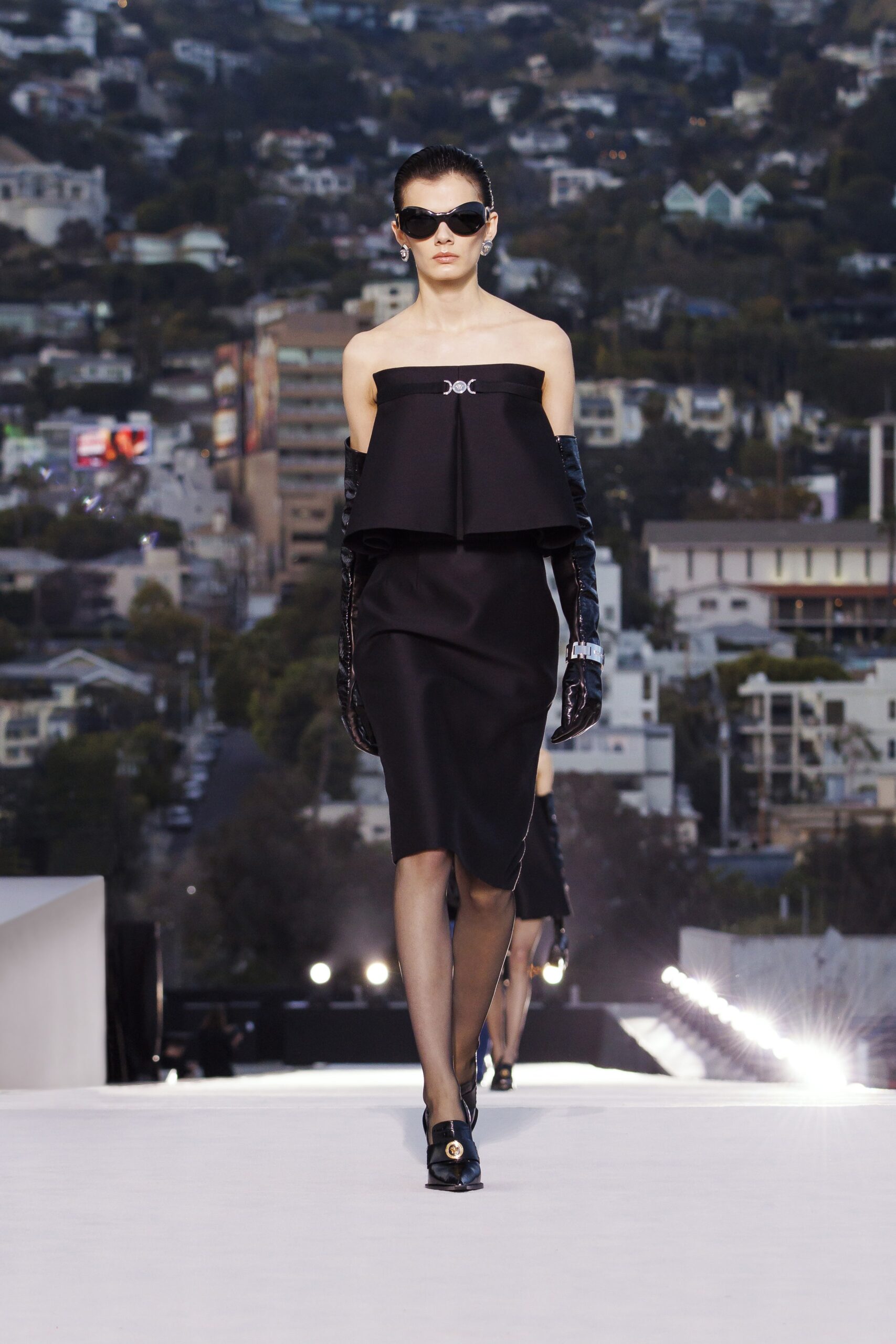 Versace F/W 23 Look 8