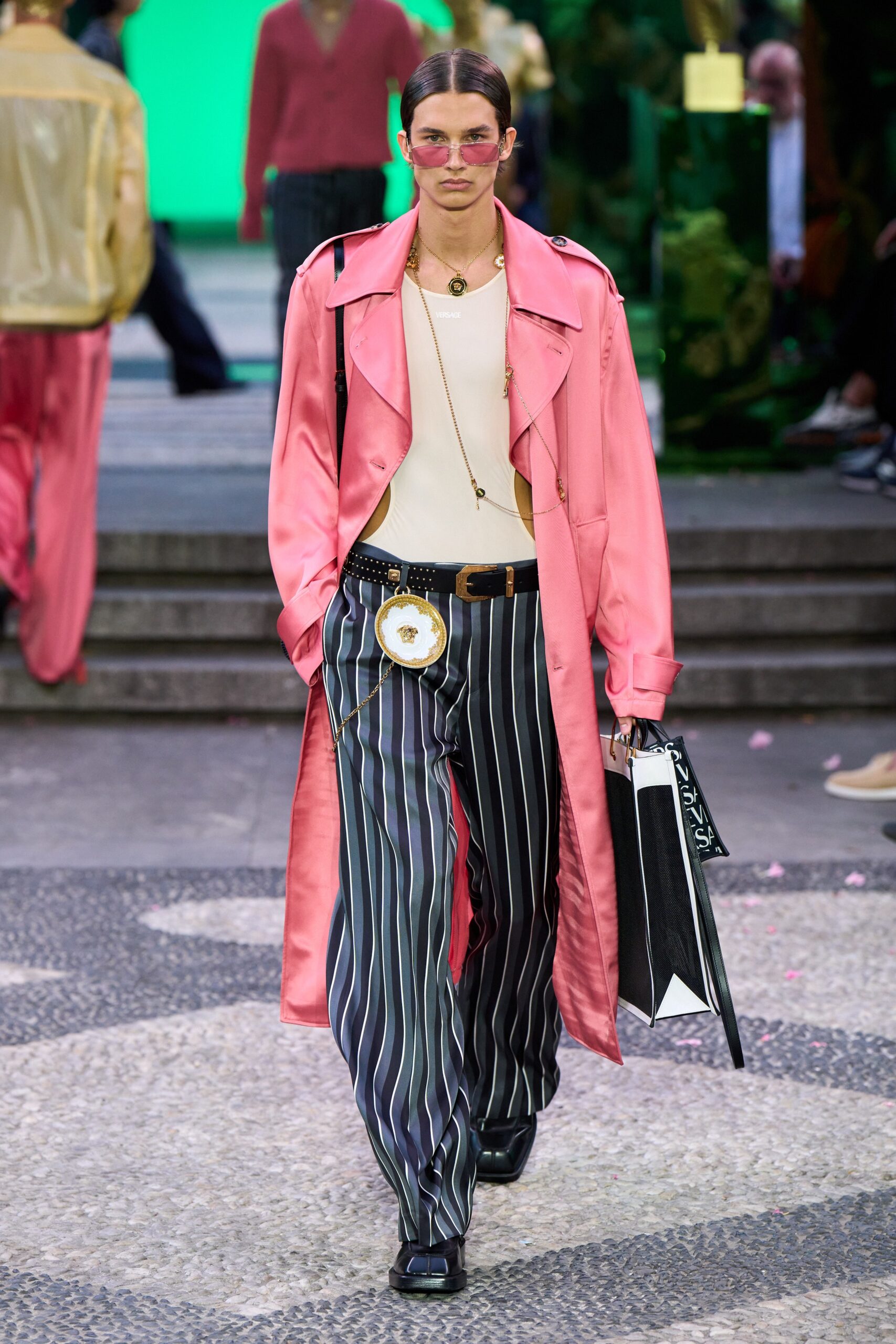 Versace S/S 23 Menswear Look 8