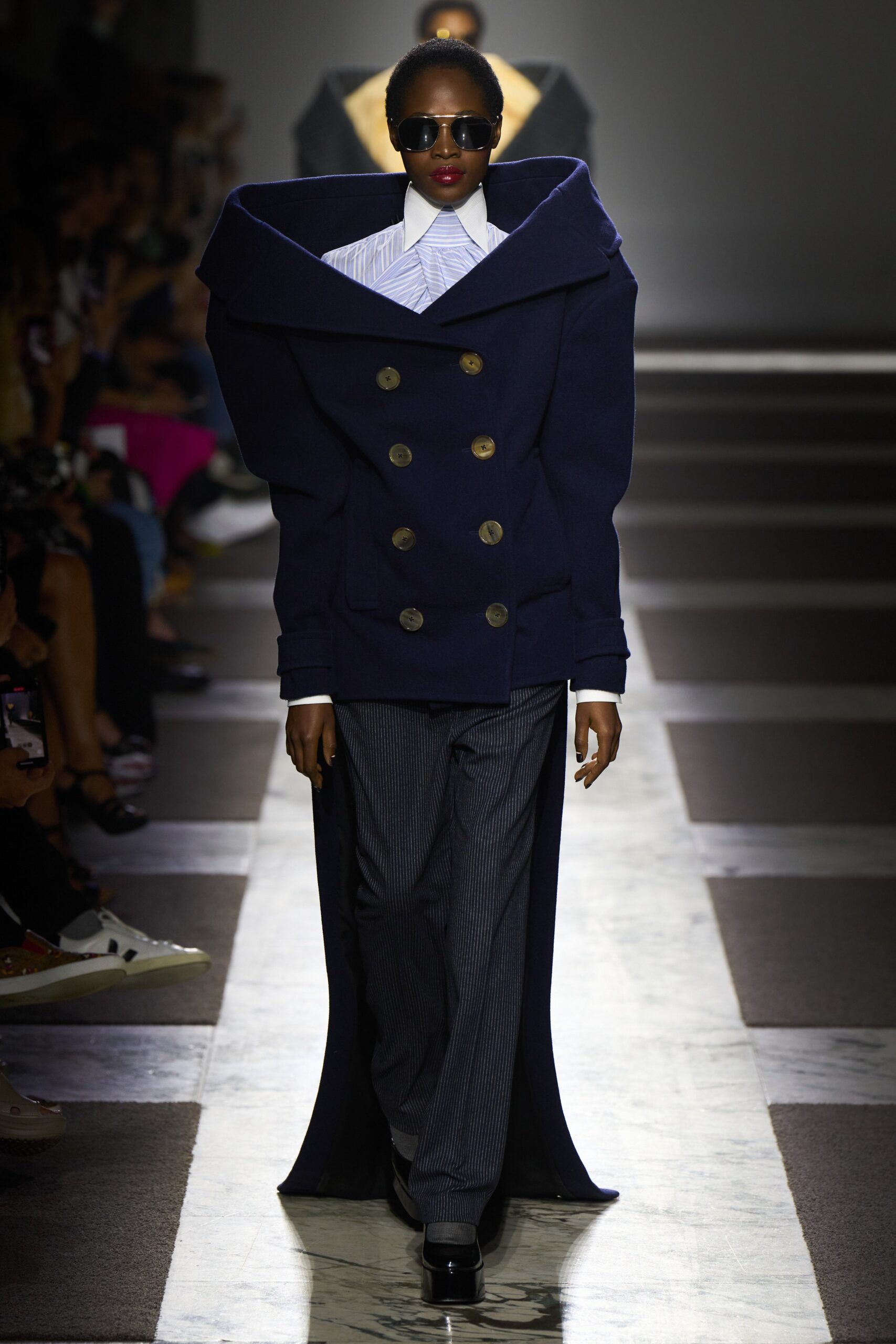 Viktor & Rolf F/W 22 Couture Look 8