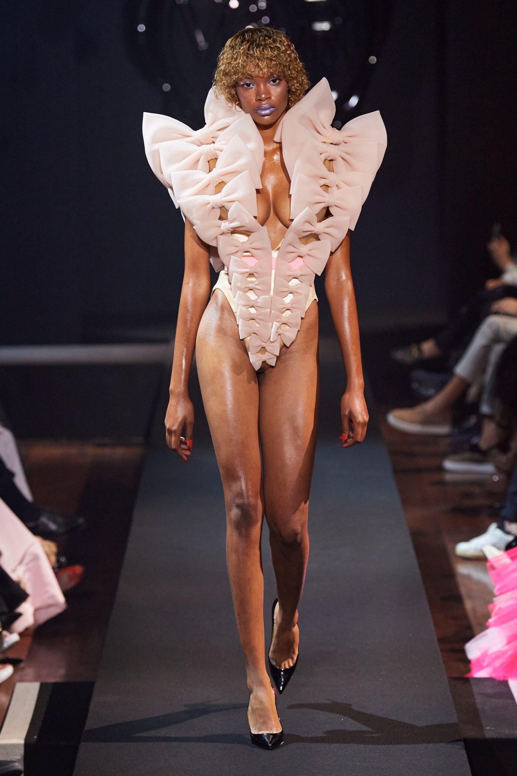 Viktor & Rolf F/W 23 Couture Look 15