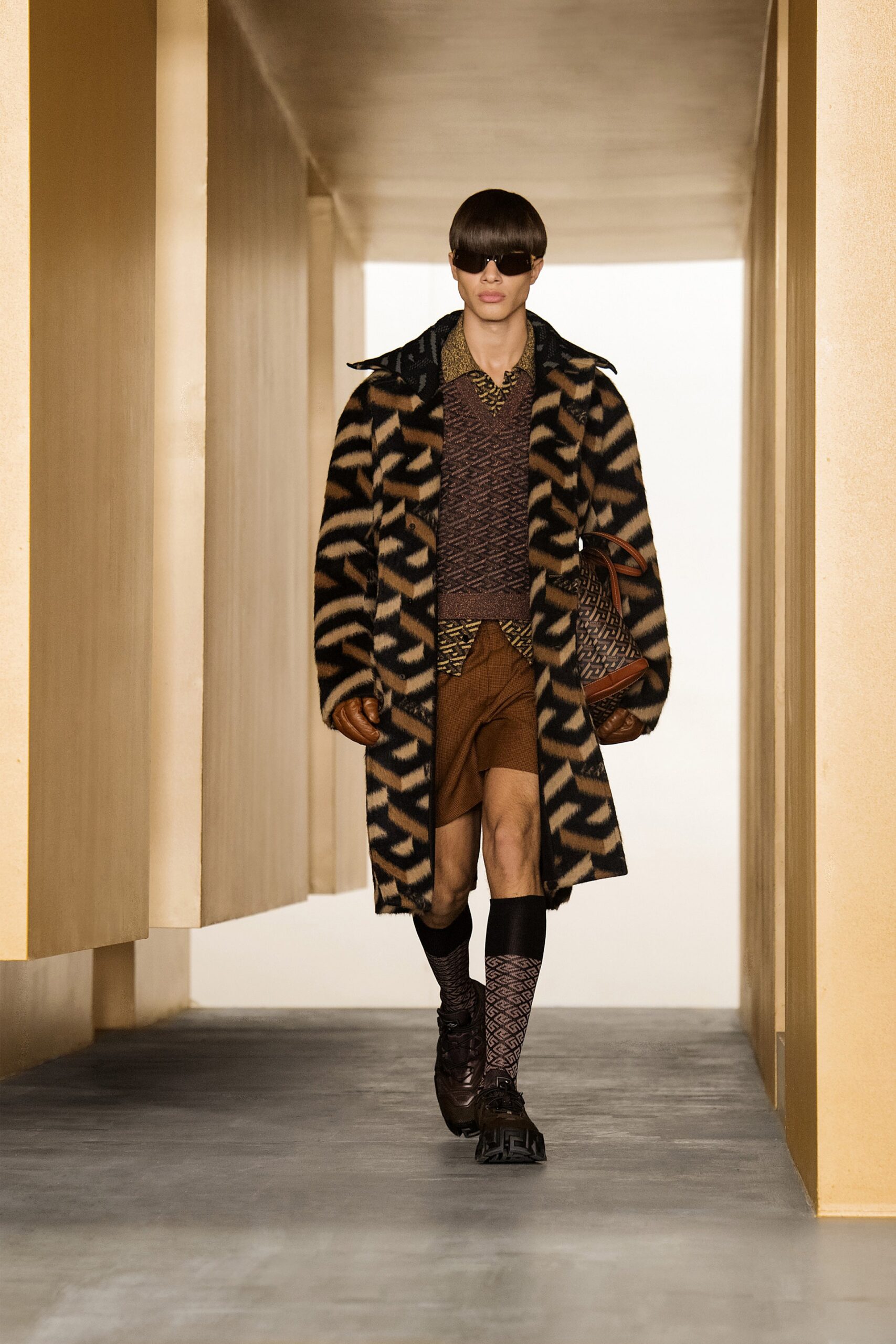 Versace F/W 21 Look 9