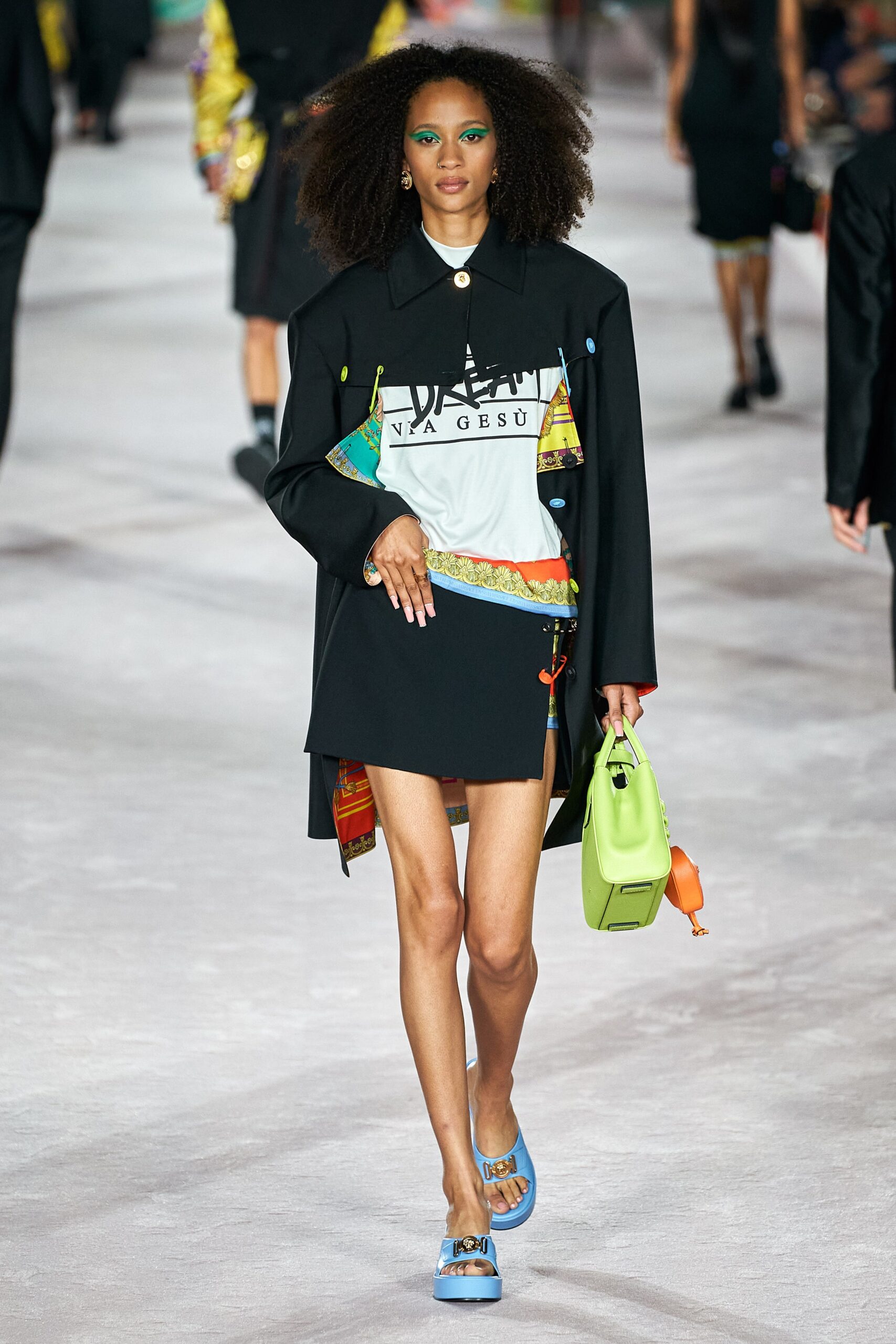 Versace S/S 22 Look 9
