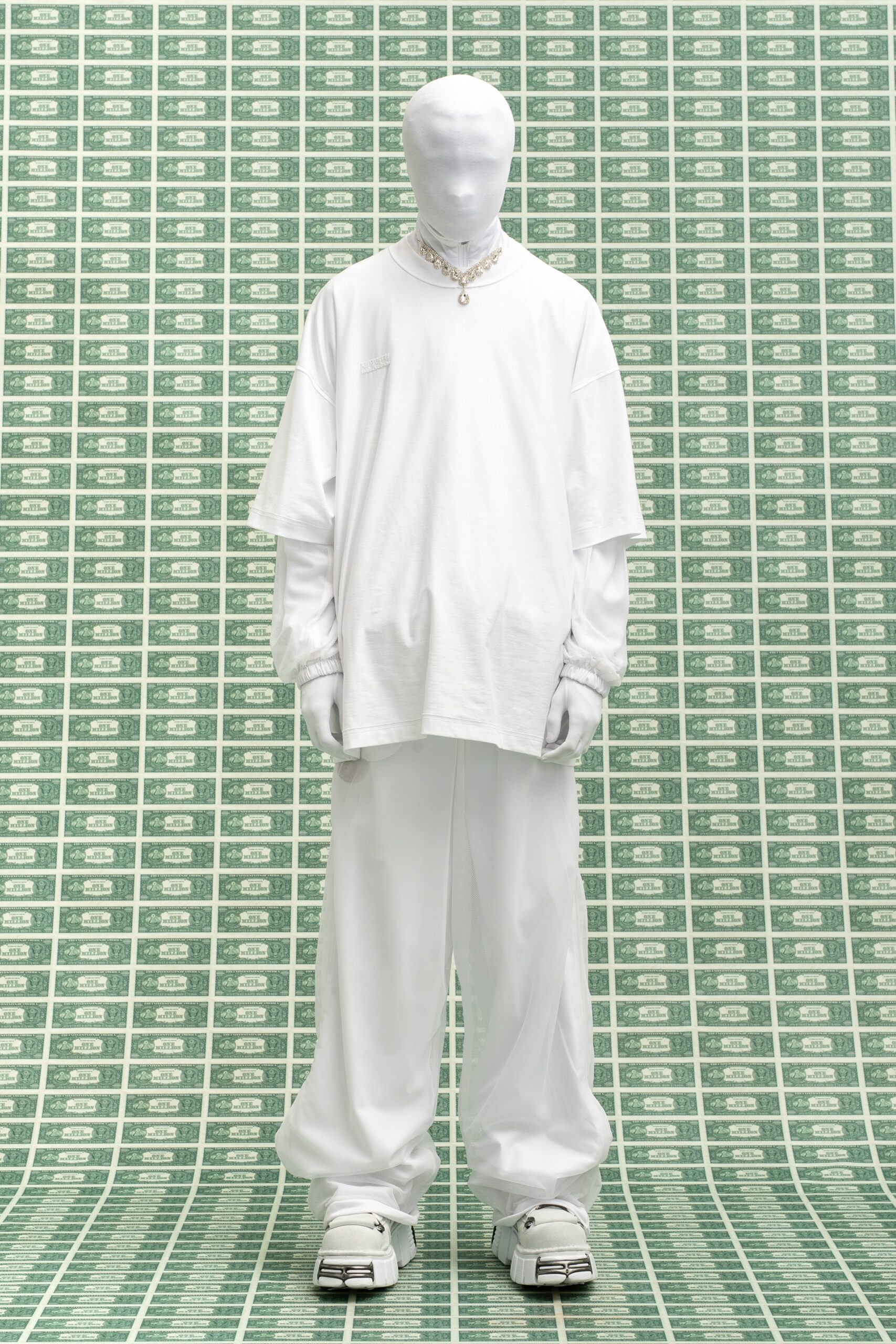 Vetements F/W 22 Look 9