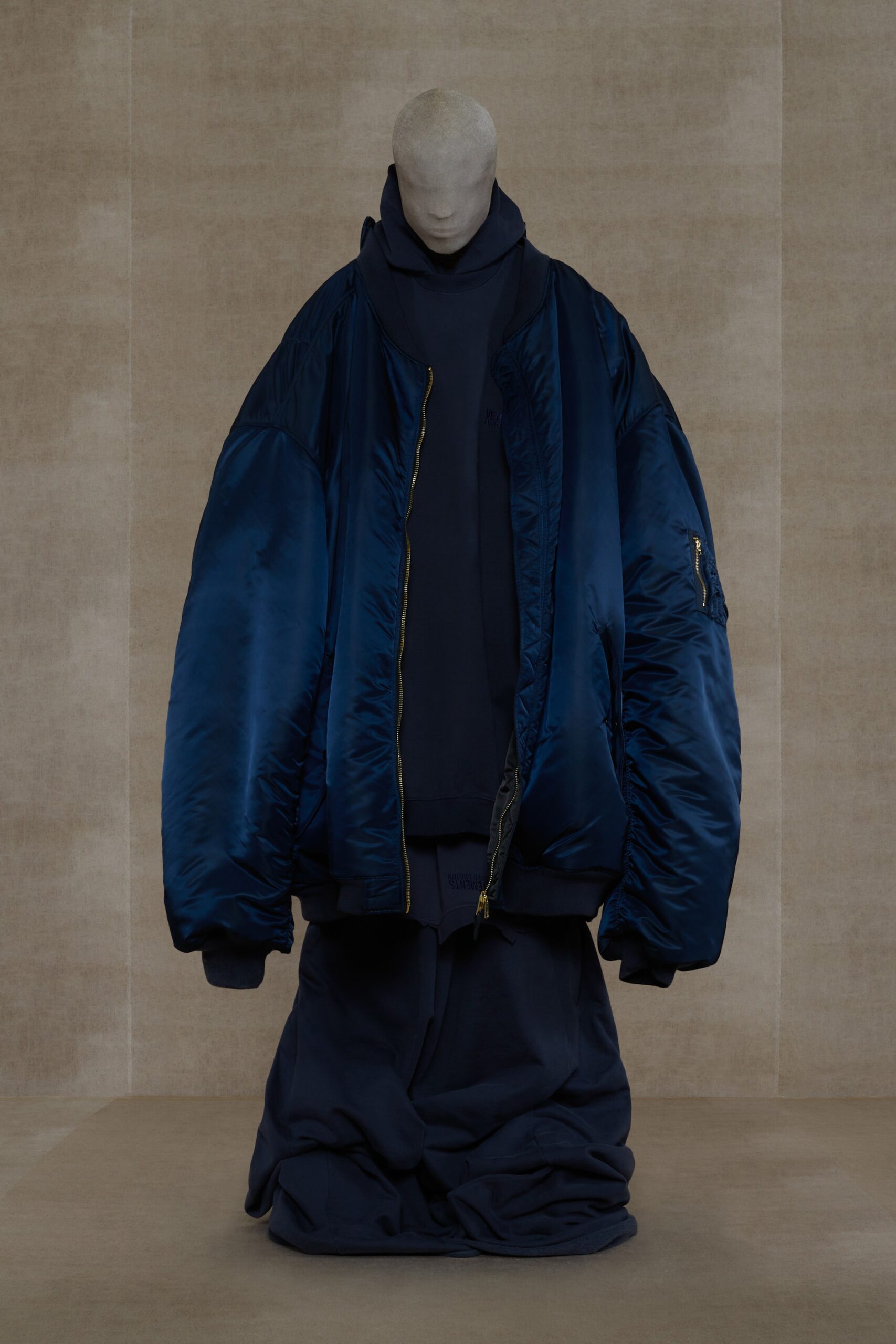 Vetements S/S 24 Menswear Look 17