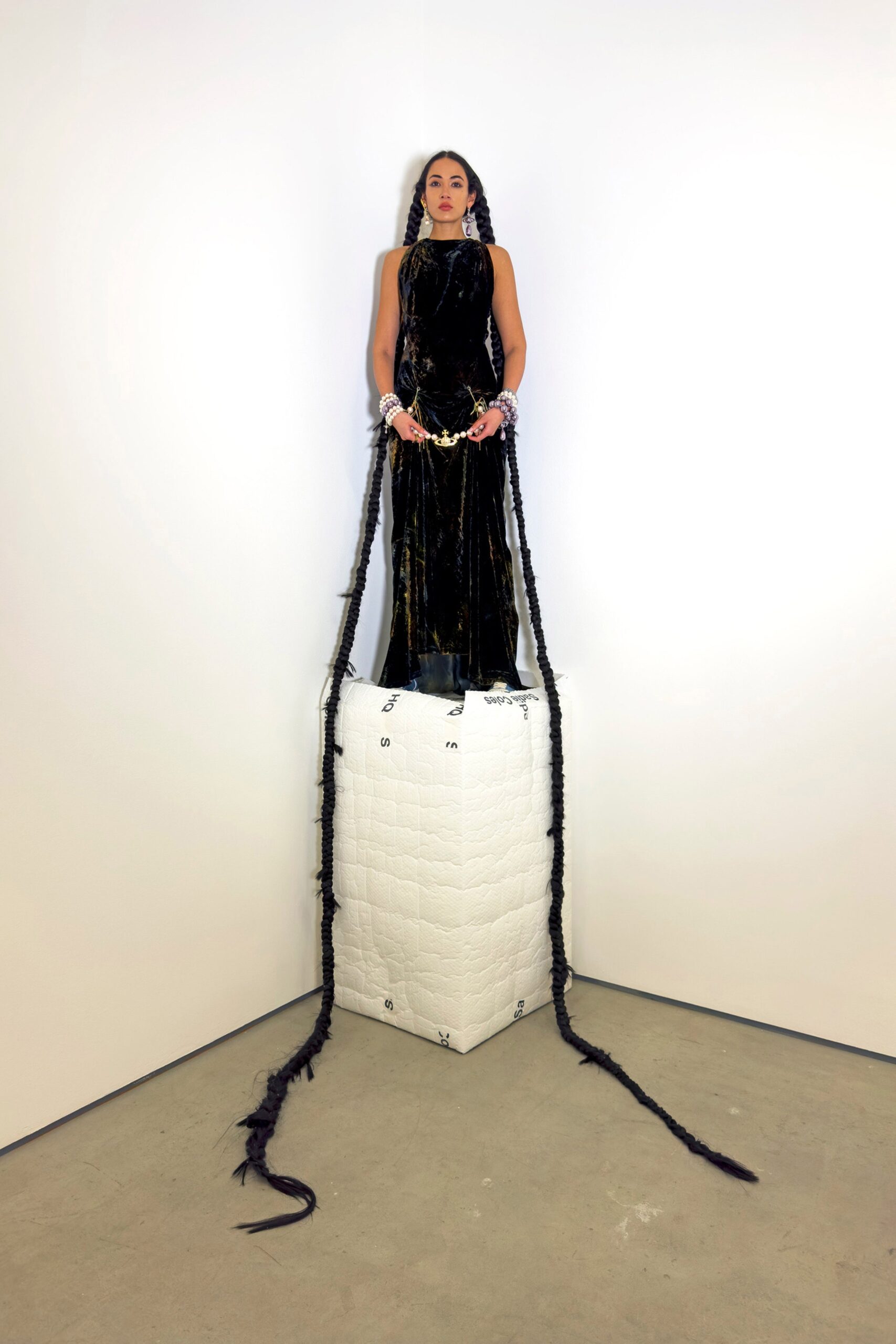 Vivienne Westwood F/W 23 Look 9