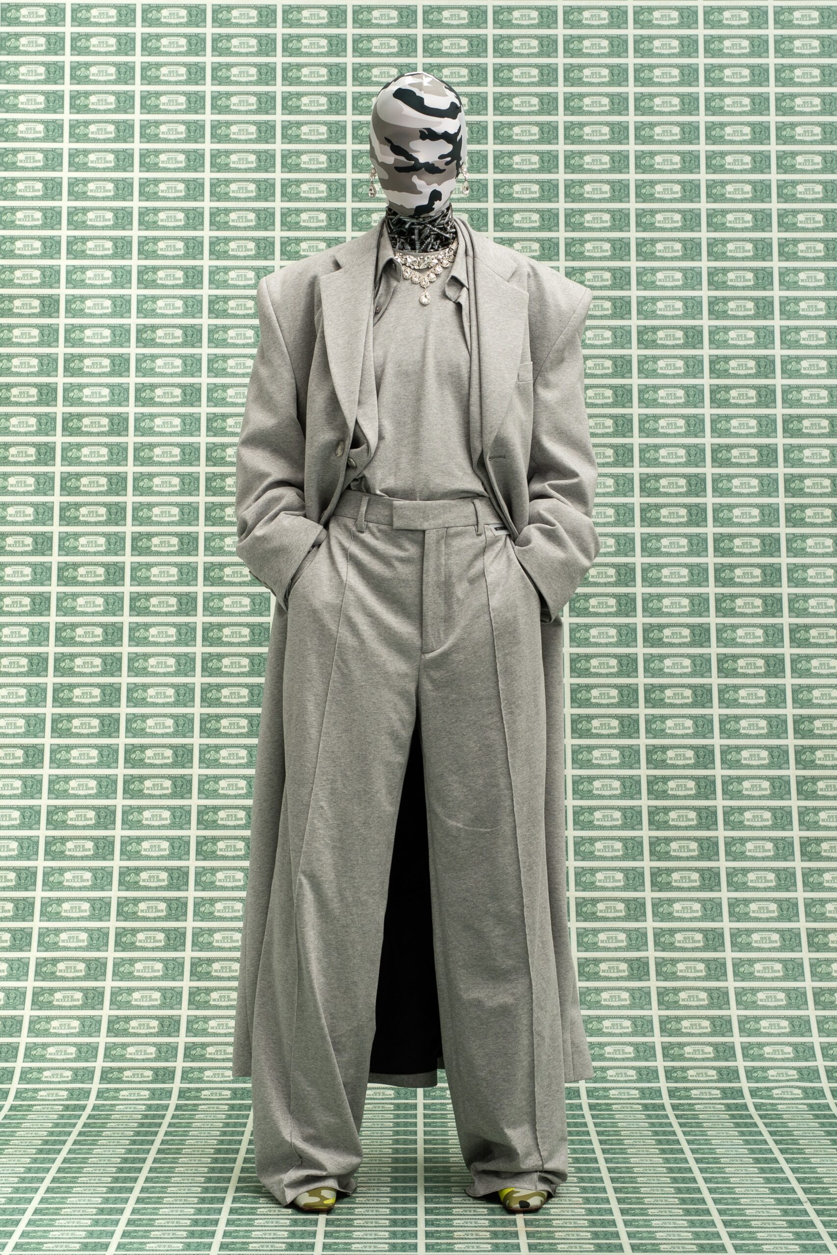Vetements F/W 22 Look 10