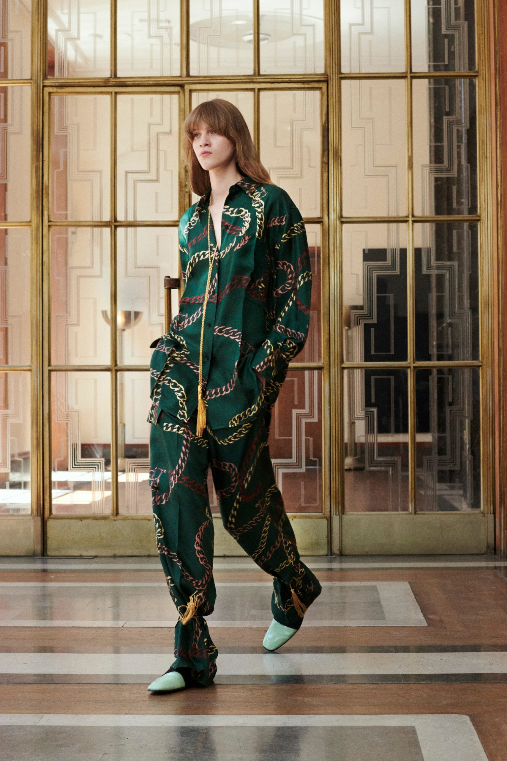 Victoria Beckham Resort 22 Look 10
