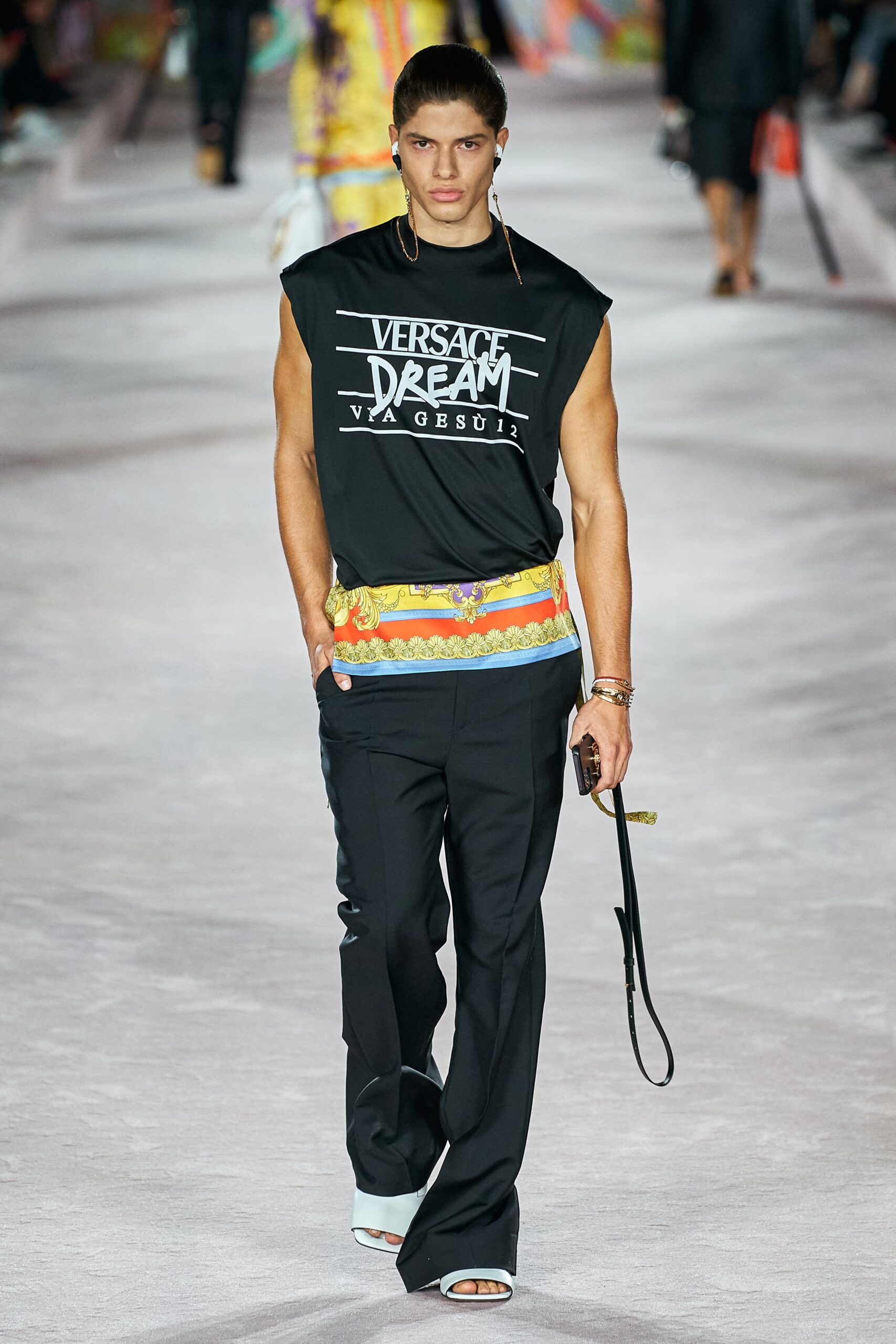 Versace S/S 22 Look 11