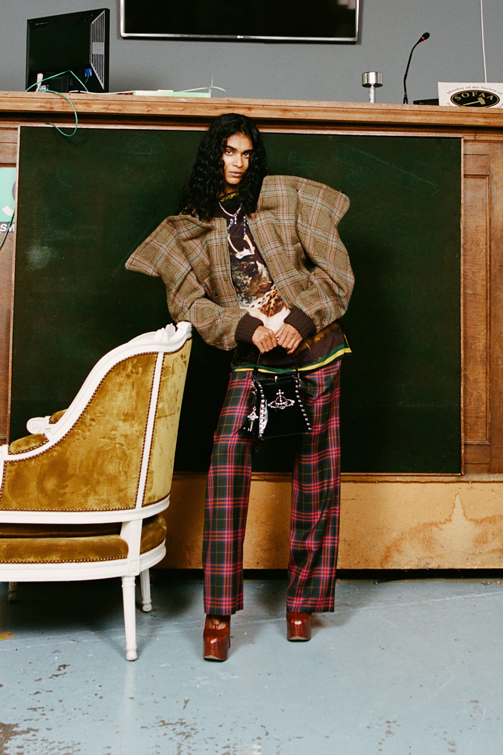 Vivienne Westwood F/W 22 Look 12
