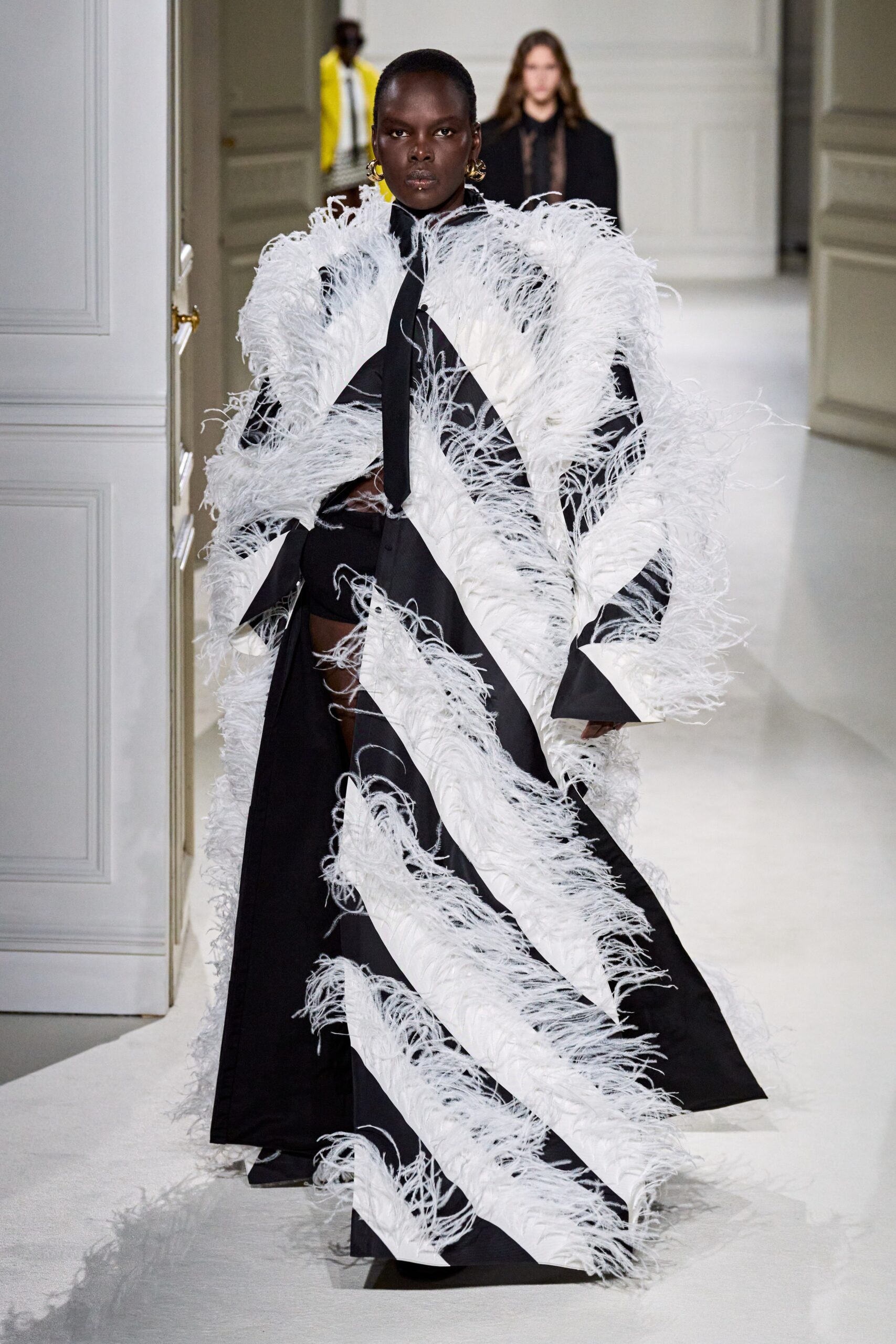 Valentino F/W 23 Look 12
