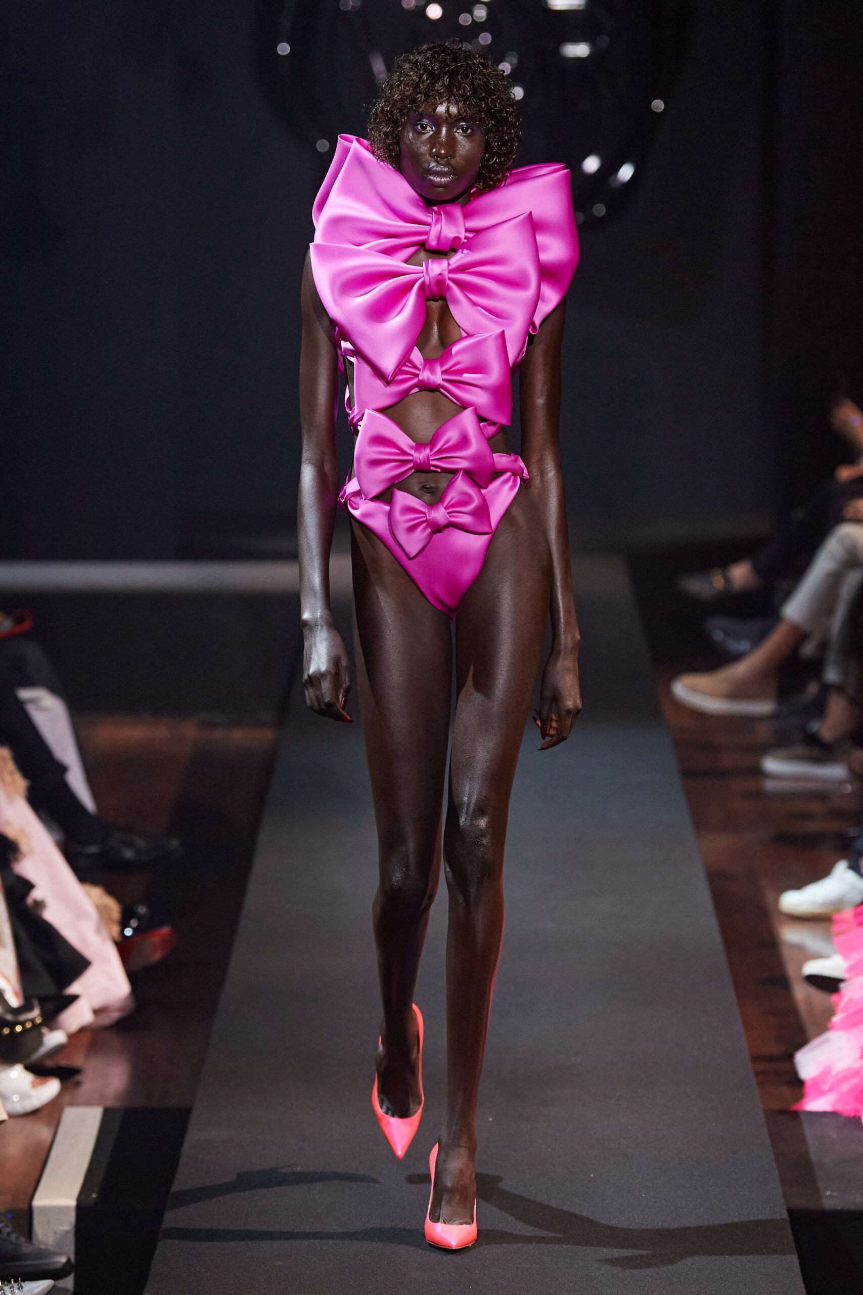 Viktor & Rolf F/W 23 Couture Look 23