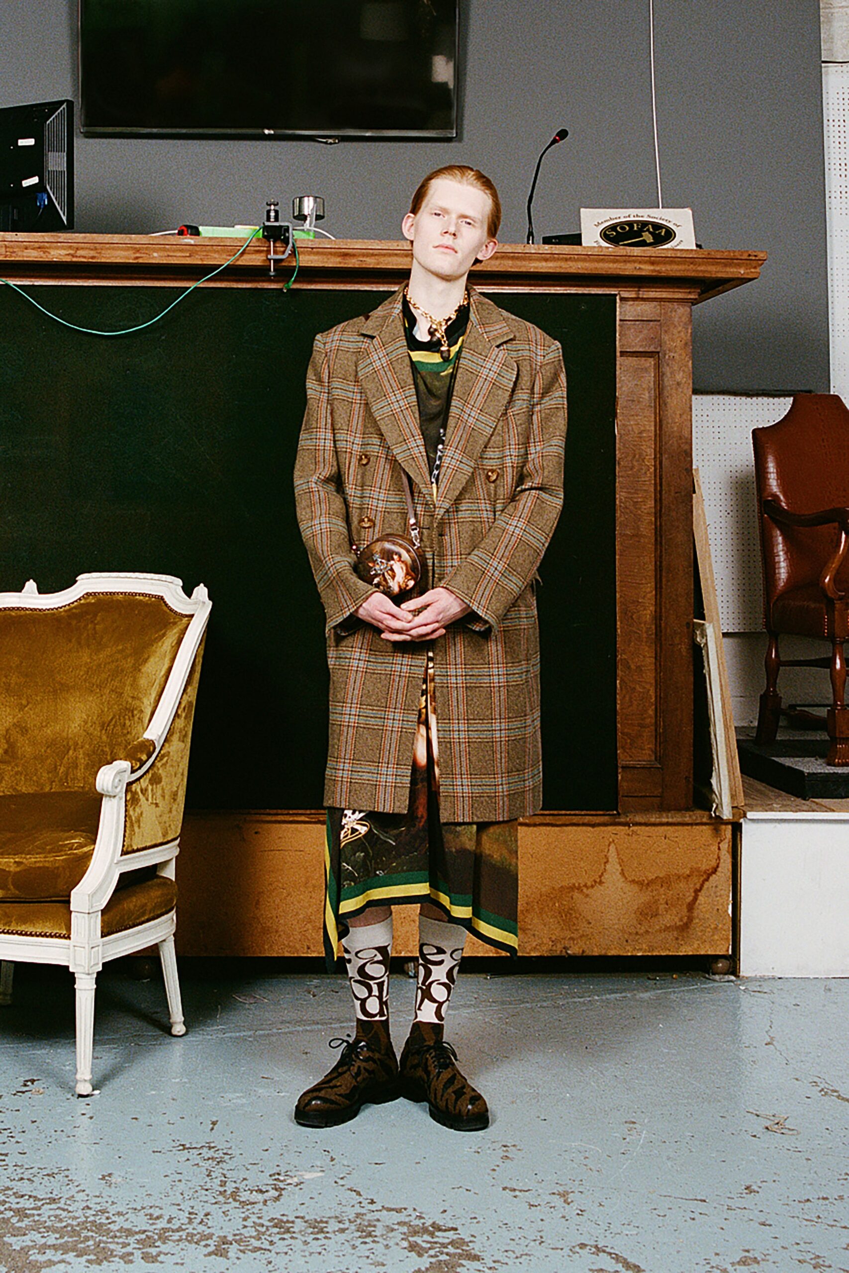 Vivienne Westwood F/W 22 Look 13