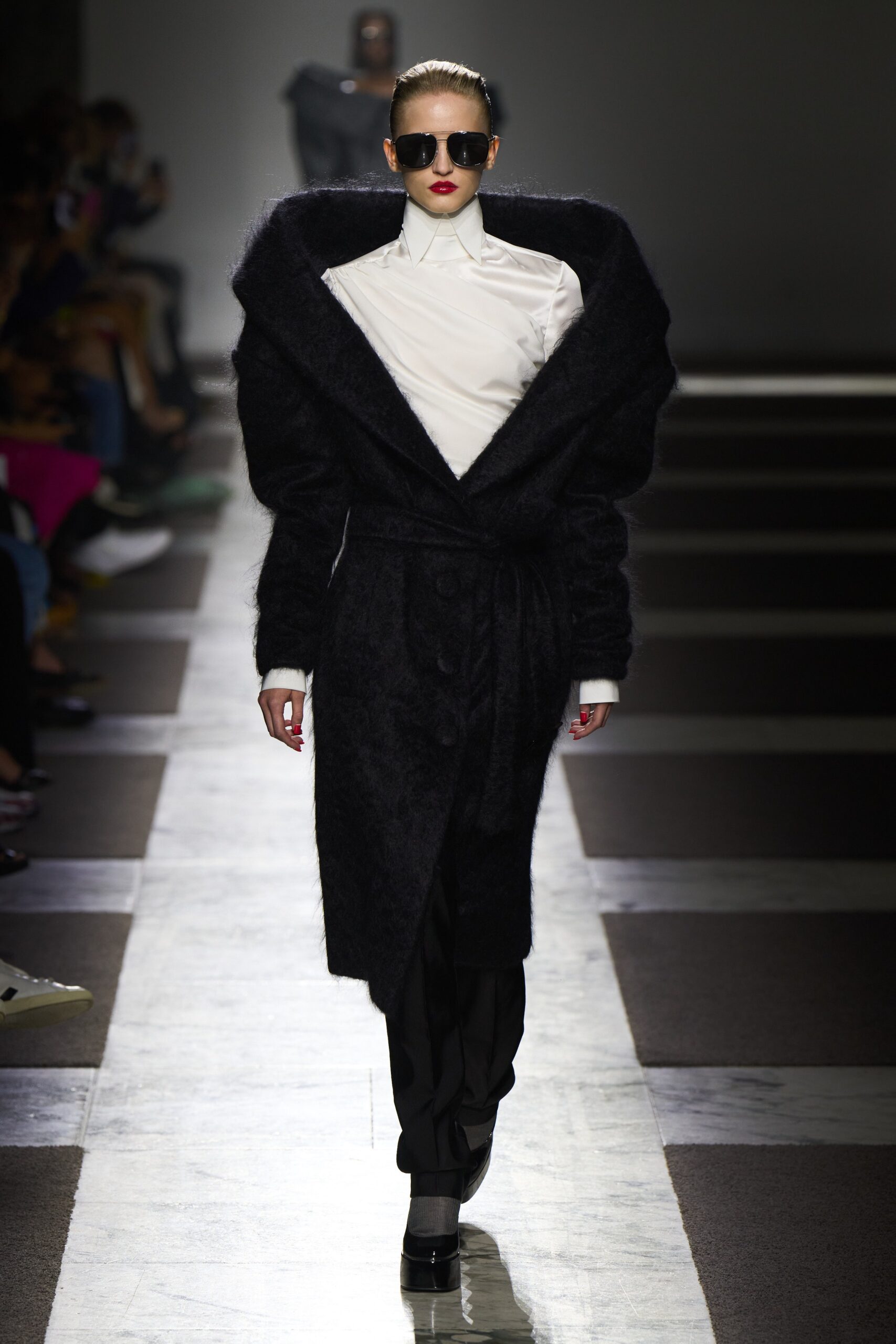 Viktor & Rolf F/W 22 Couture Look 13