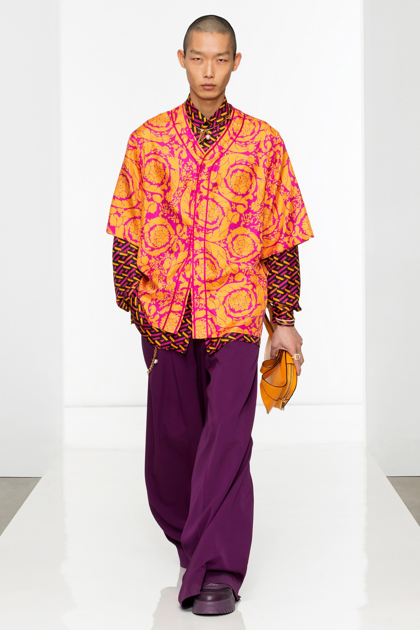 Versace F/W 22 Menswear Look 14