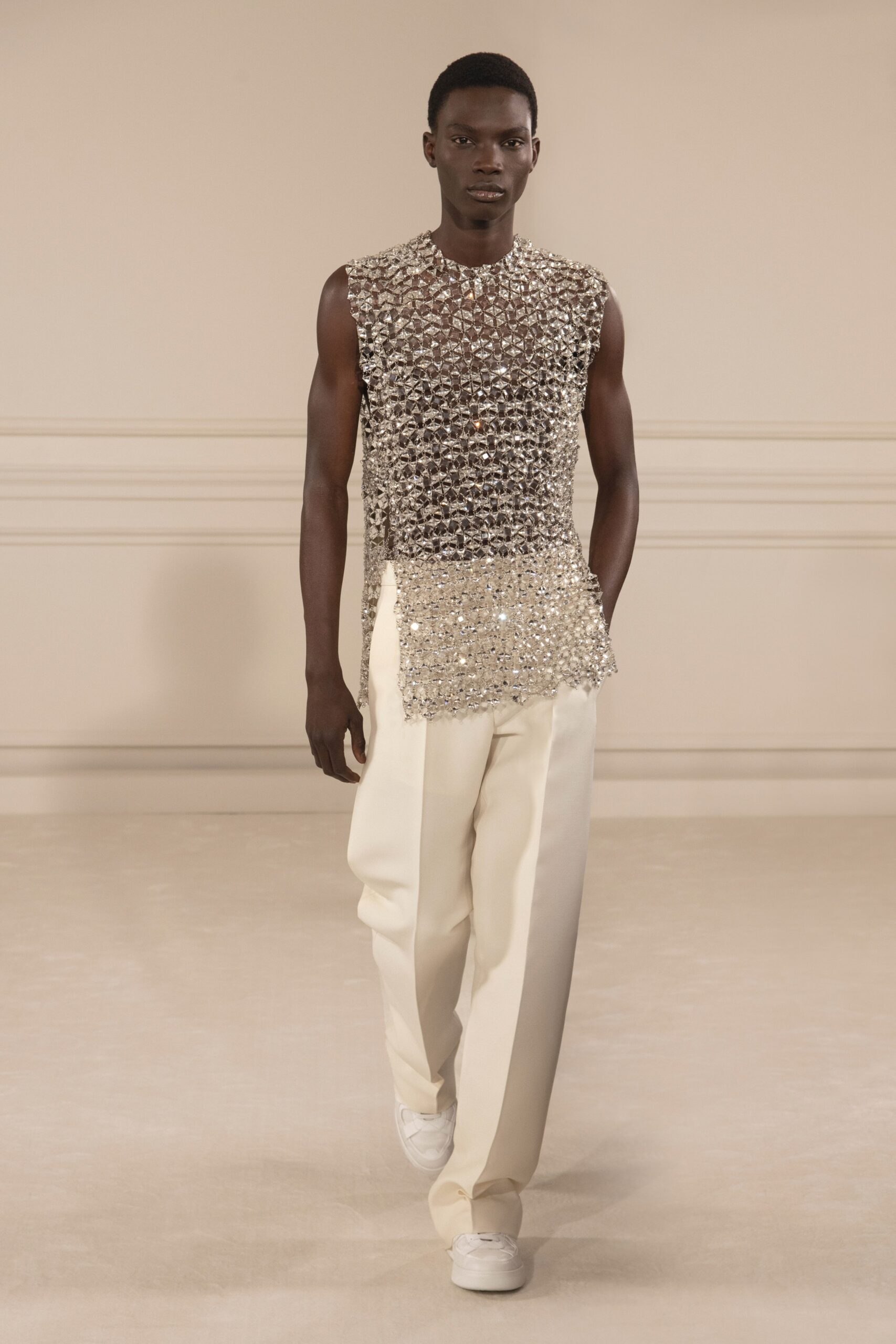 Valentino S/S 22 Couture Look 15