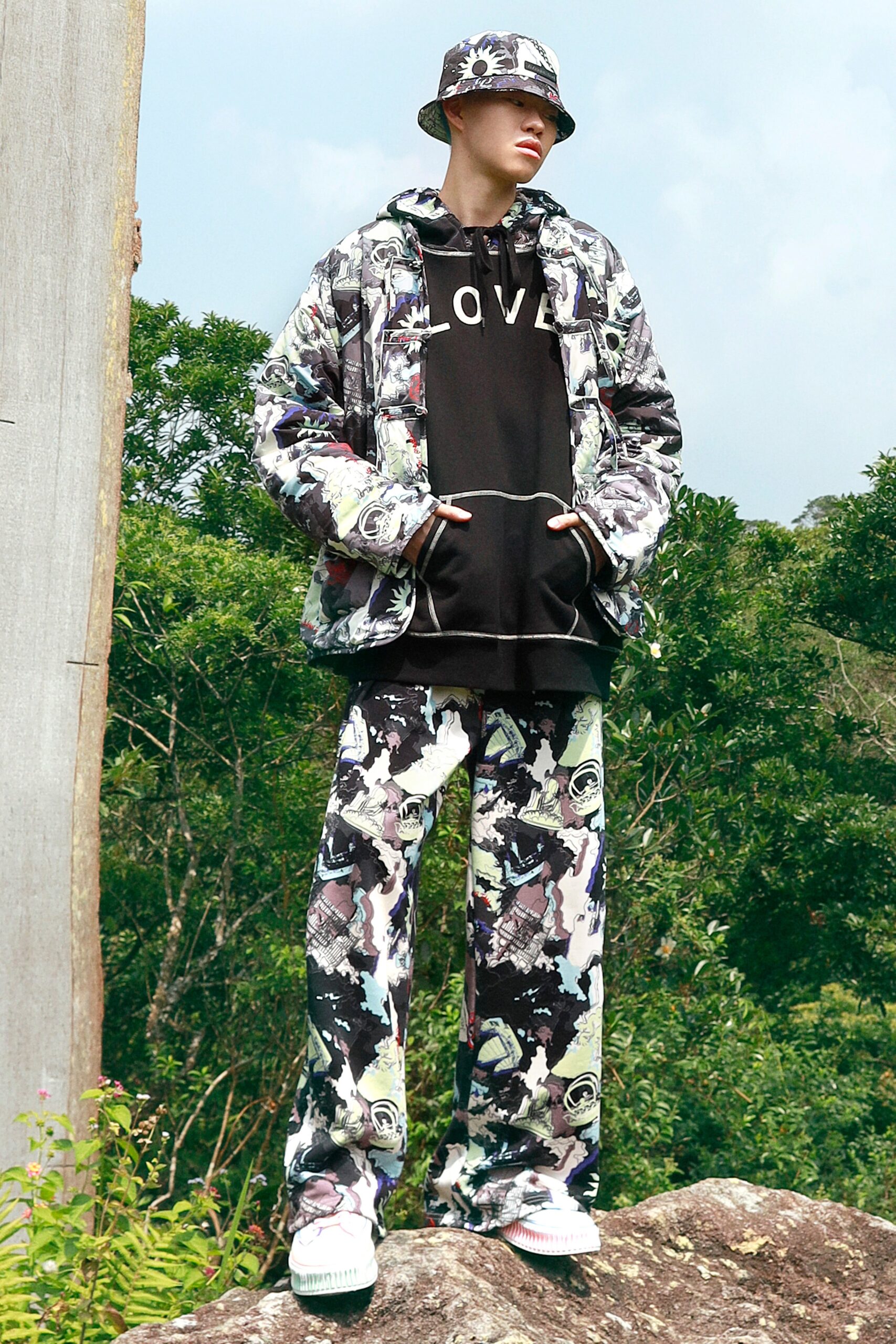 Vivienne Tam S/S 22 Look 15