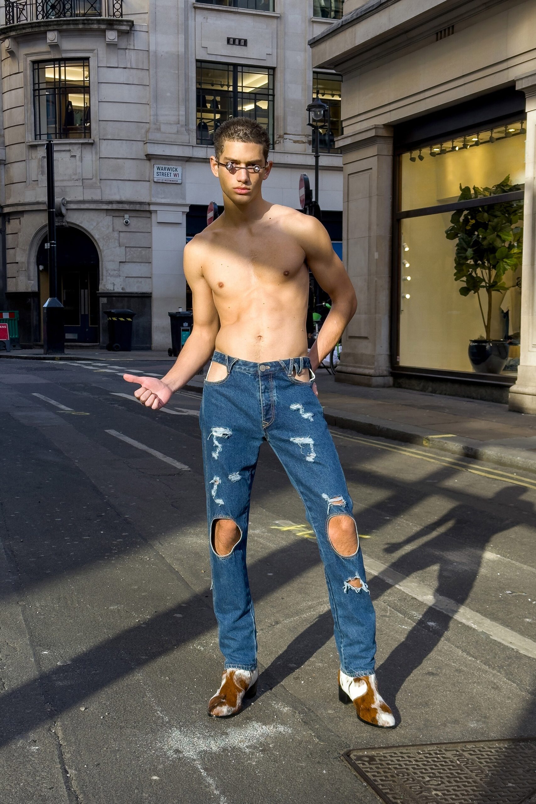 Vivienne Westwood F/W 23 Look 15
