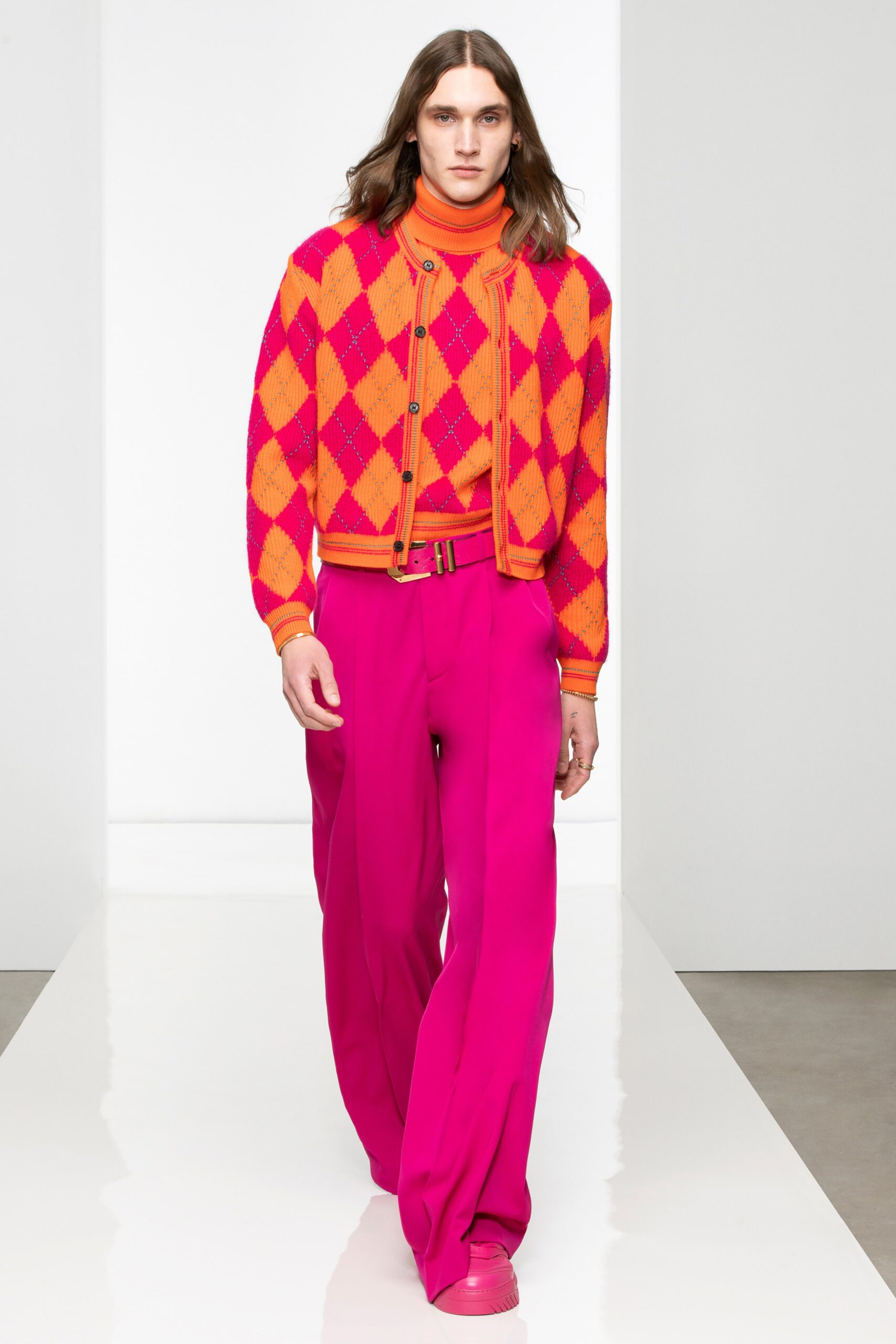 Versace F/W 22 Menswear Look 16