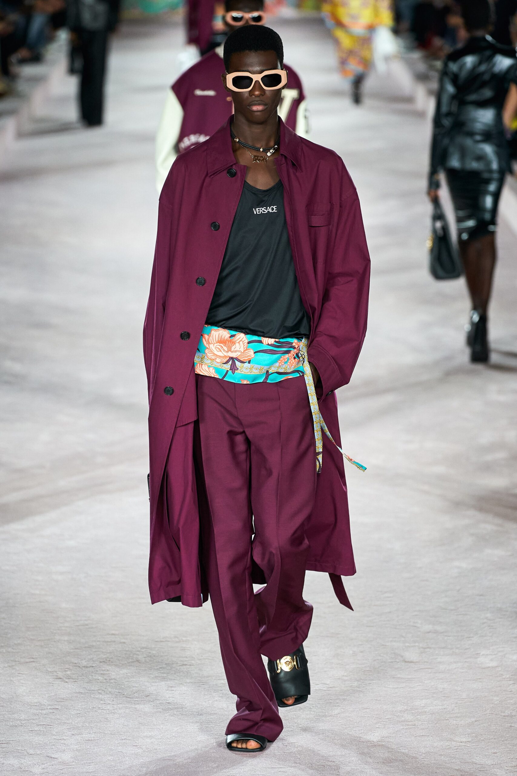 Versace S/S 22 Look 16