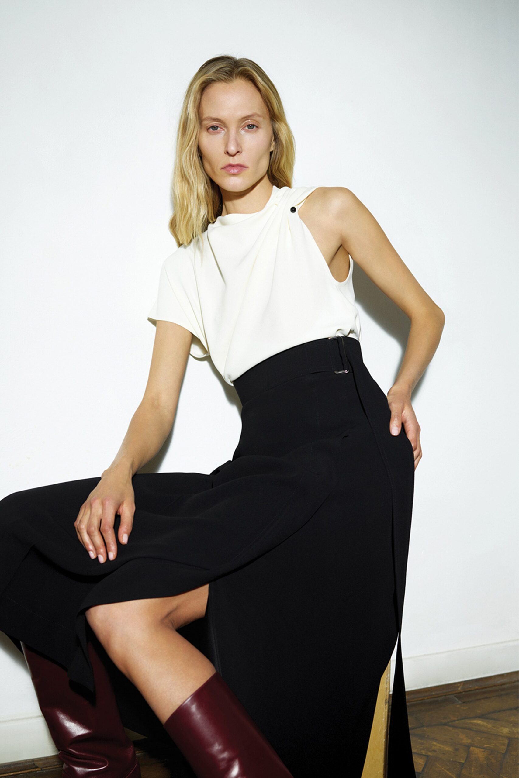 Victoria Beckham F/W 20 Look 16