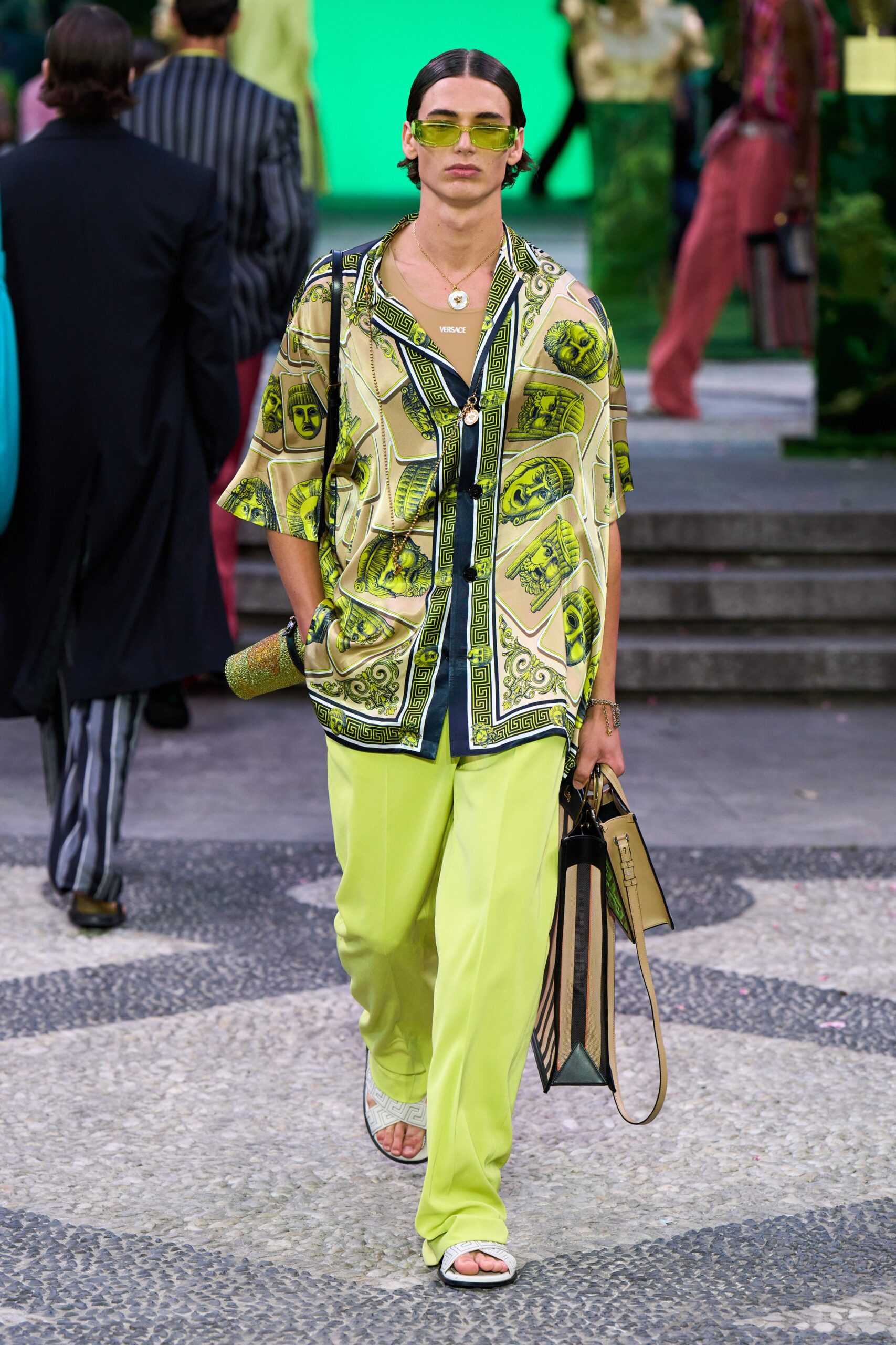 Versace S/S 23 Menswear Look 16