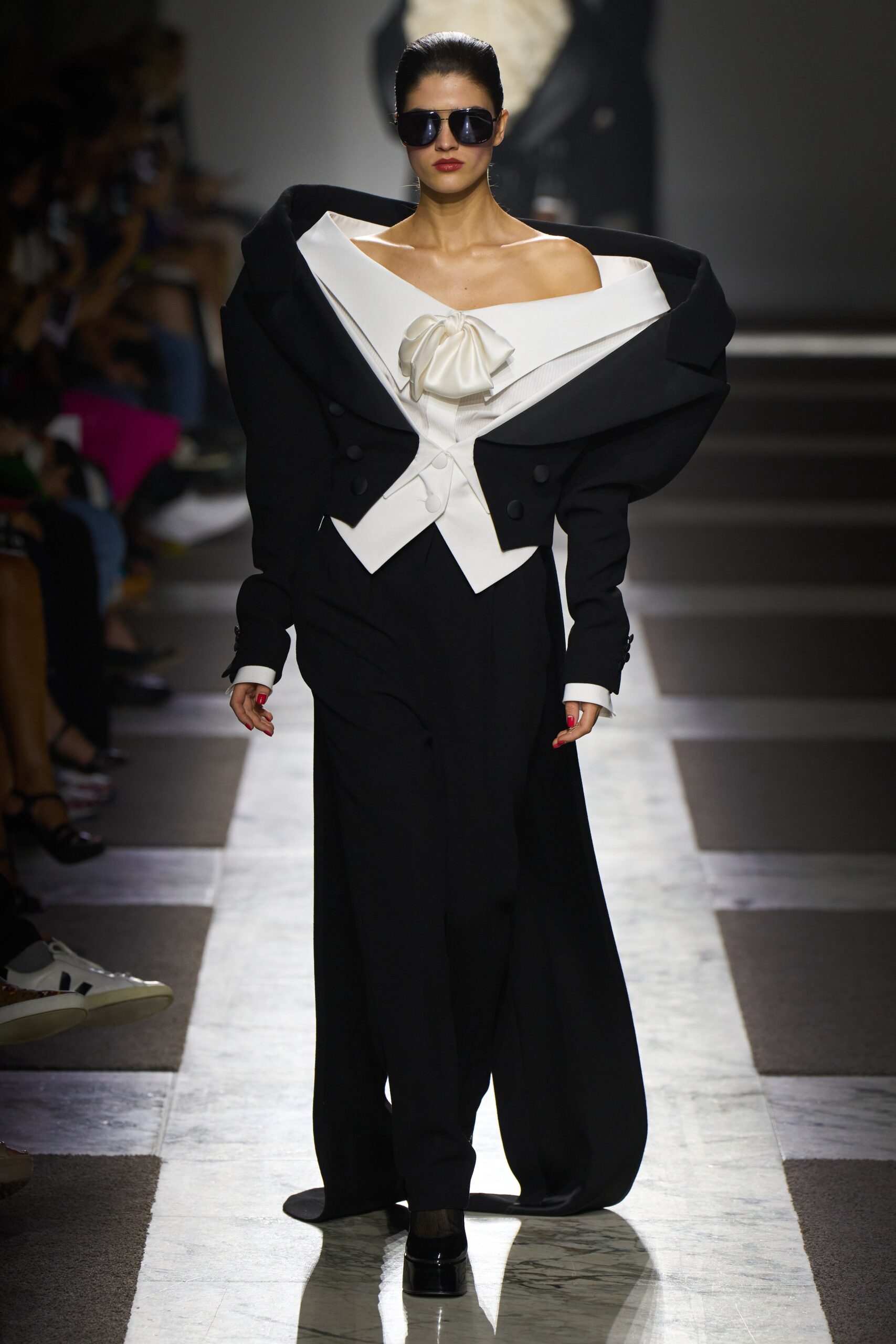 Viktor & Rolf F/W 22 Couture Look 16