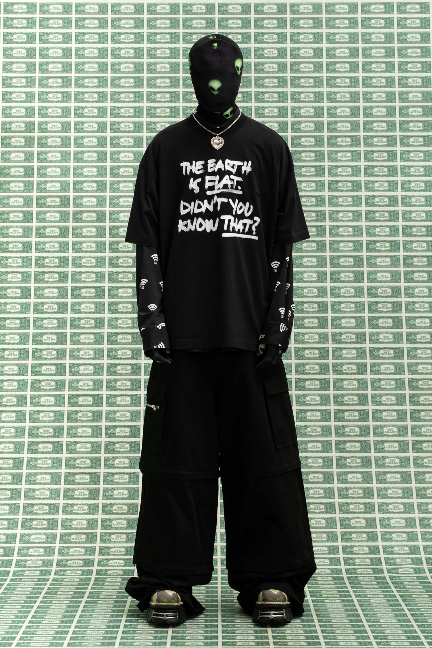 Vetements F/W 22 Look 17