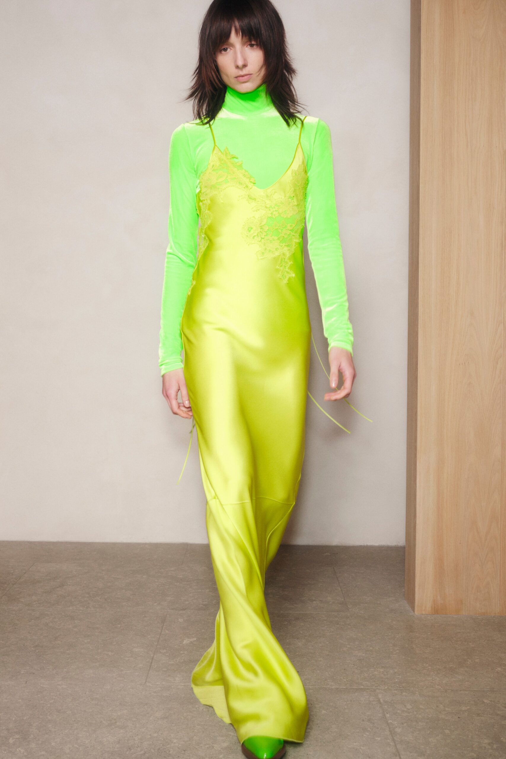 Victoria Beckham F/W 22 Look 17