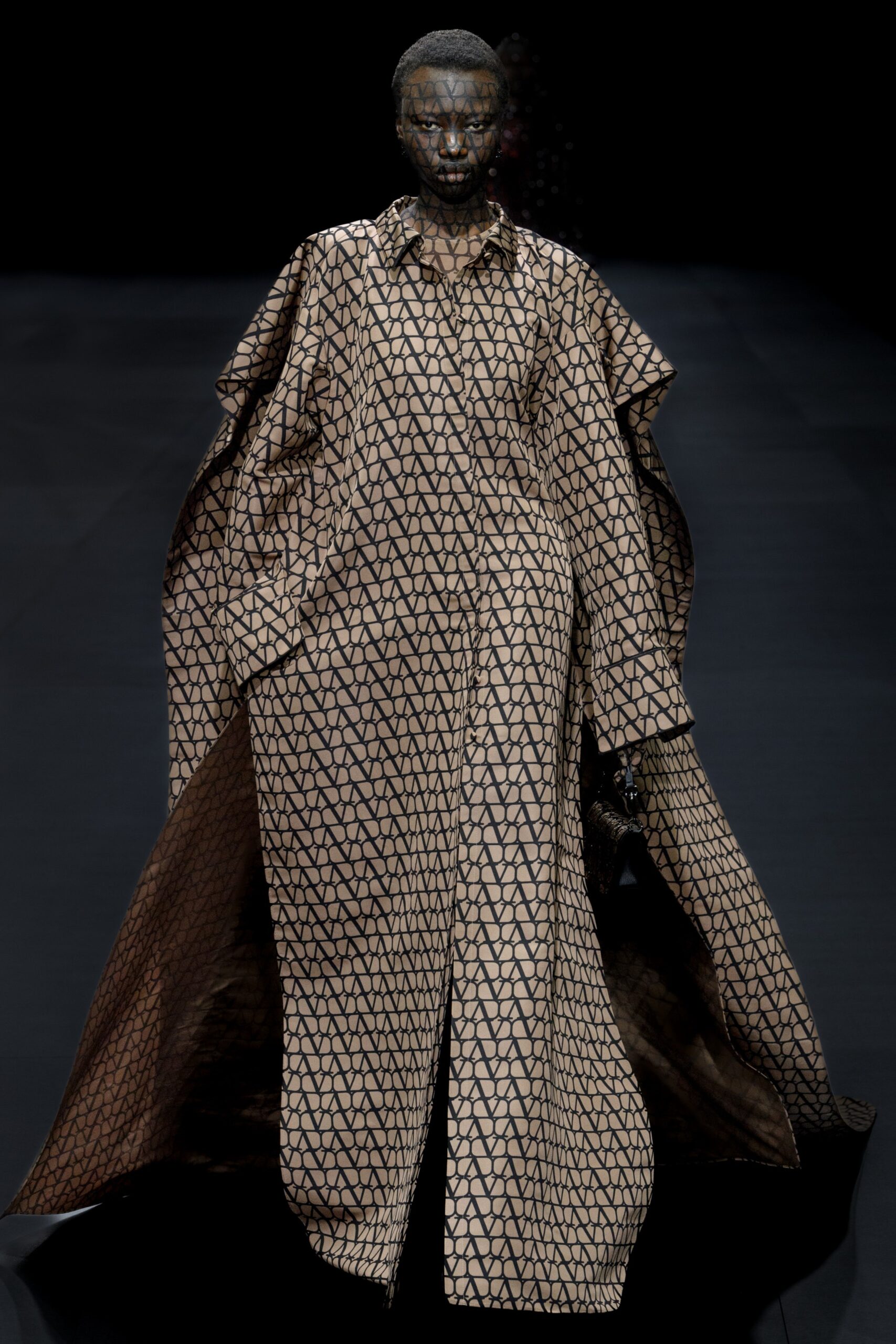 Valentino S/S 23 Look 17