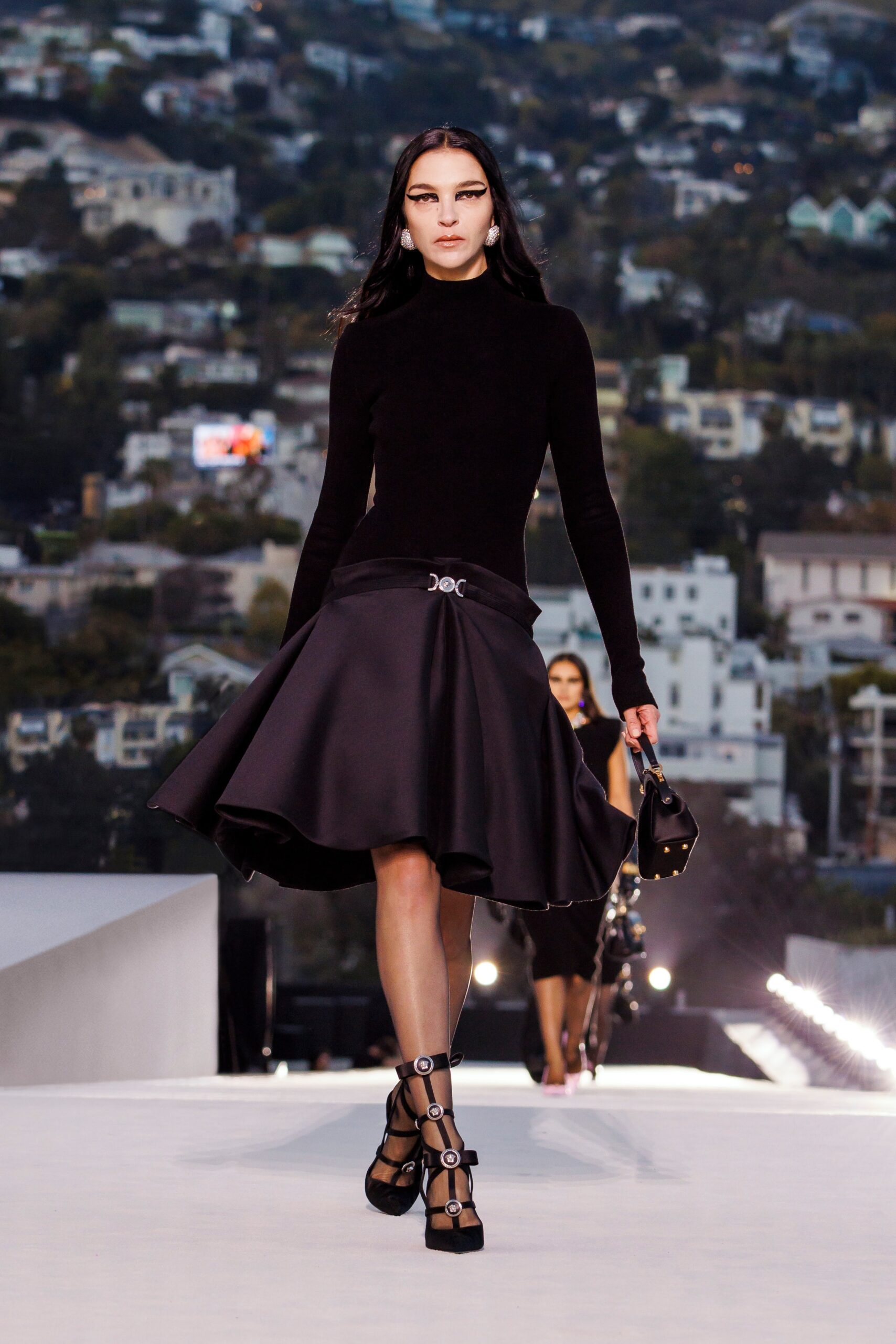 Versace F/W 23 Look 17