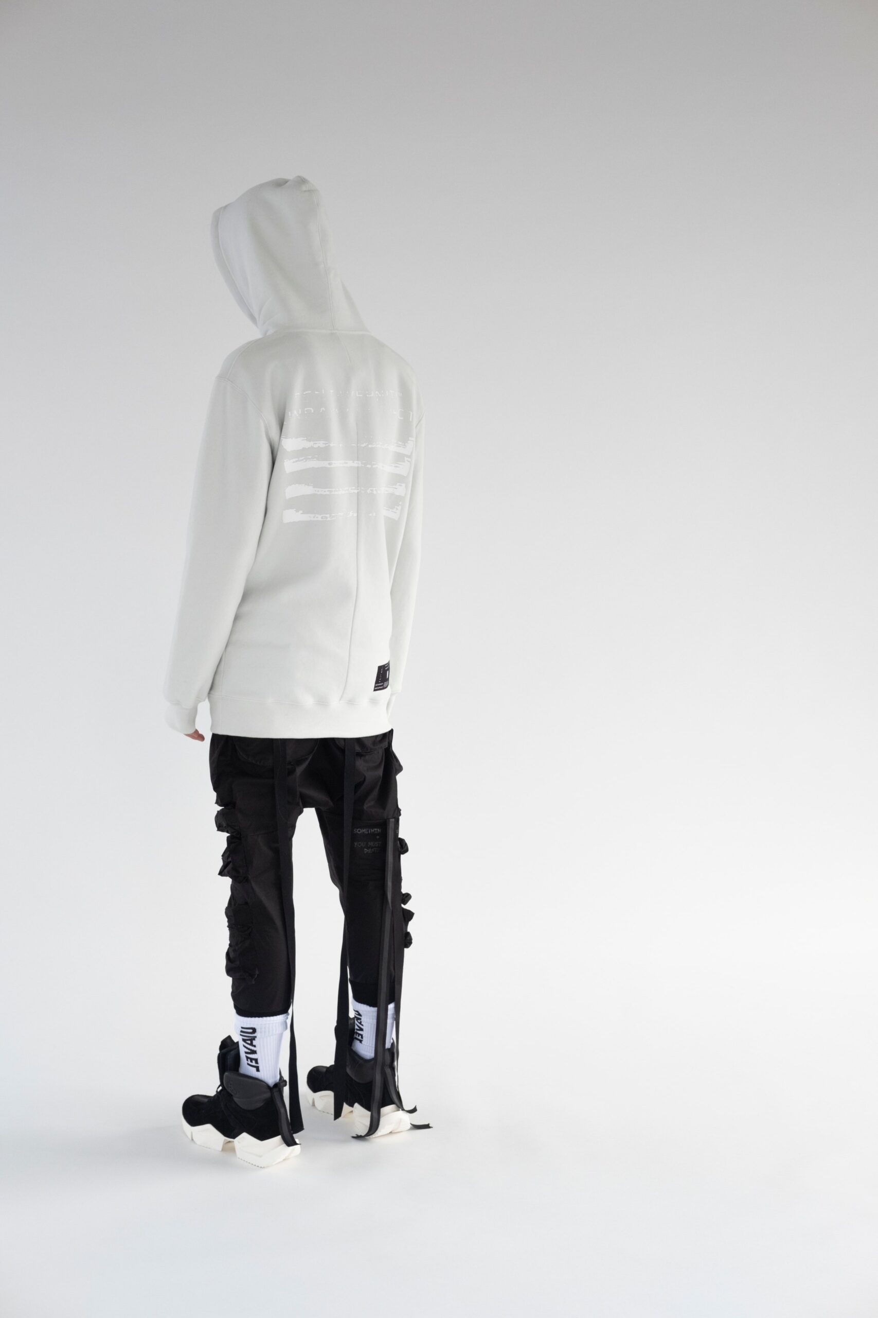 Unravel F/W 19 Menswear Look 16