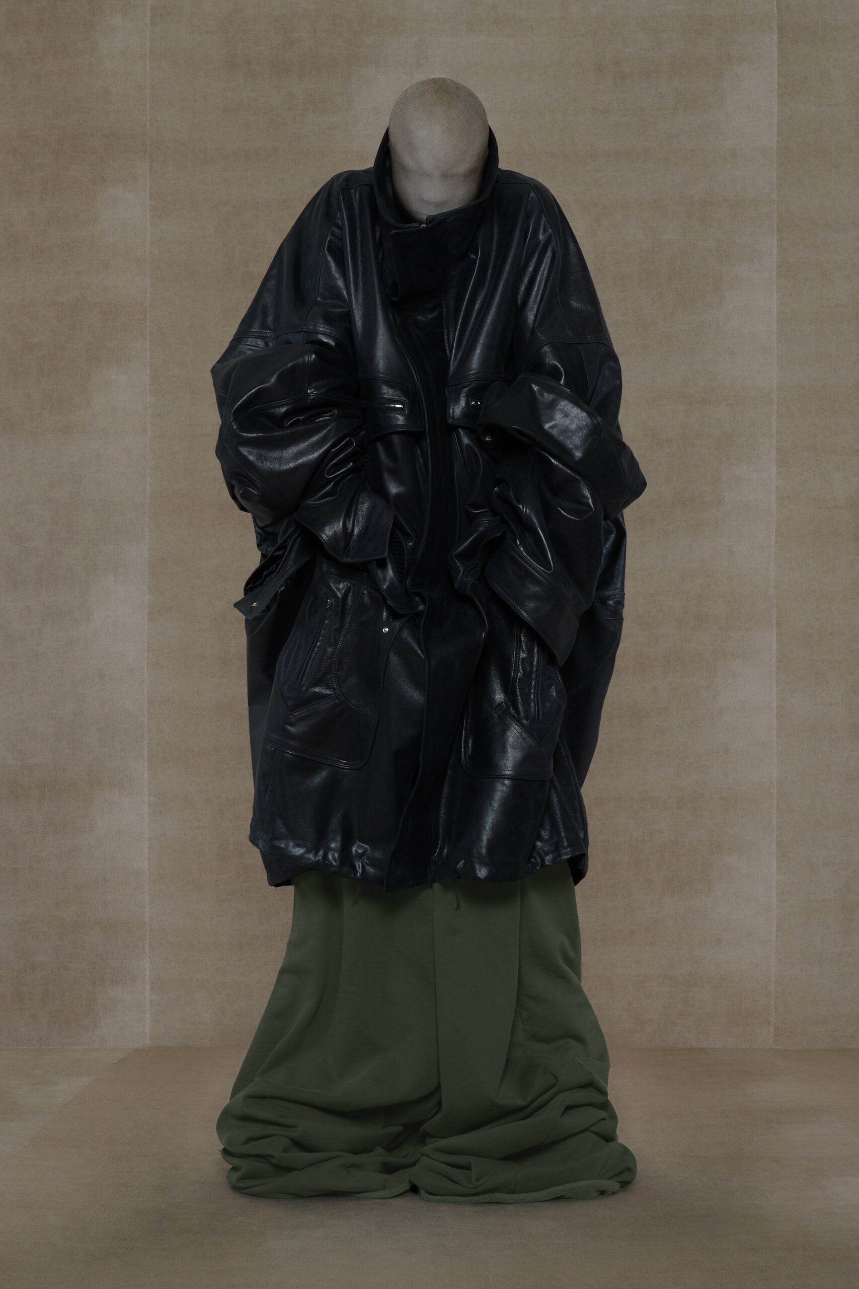 Vetements S/S 24 Menswear Look 35