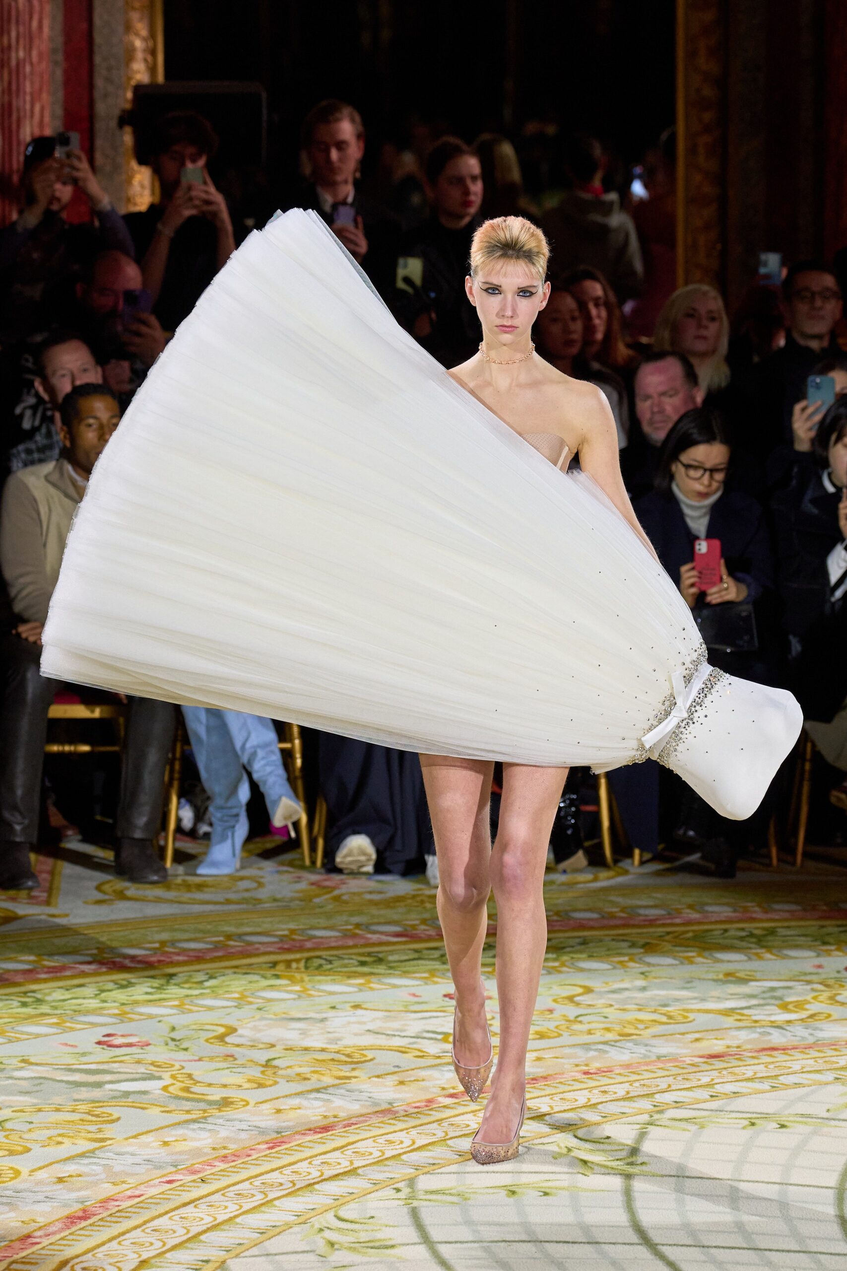 Viktor & Rolf S/S 23 Couture Look 18