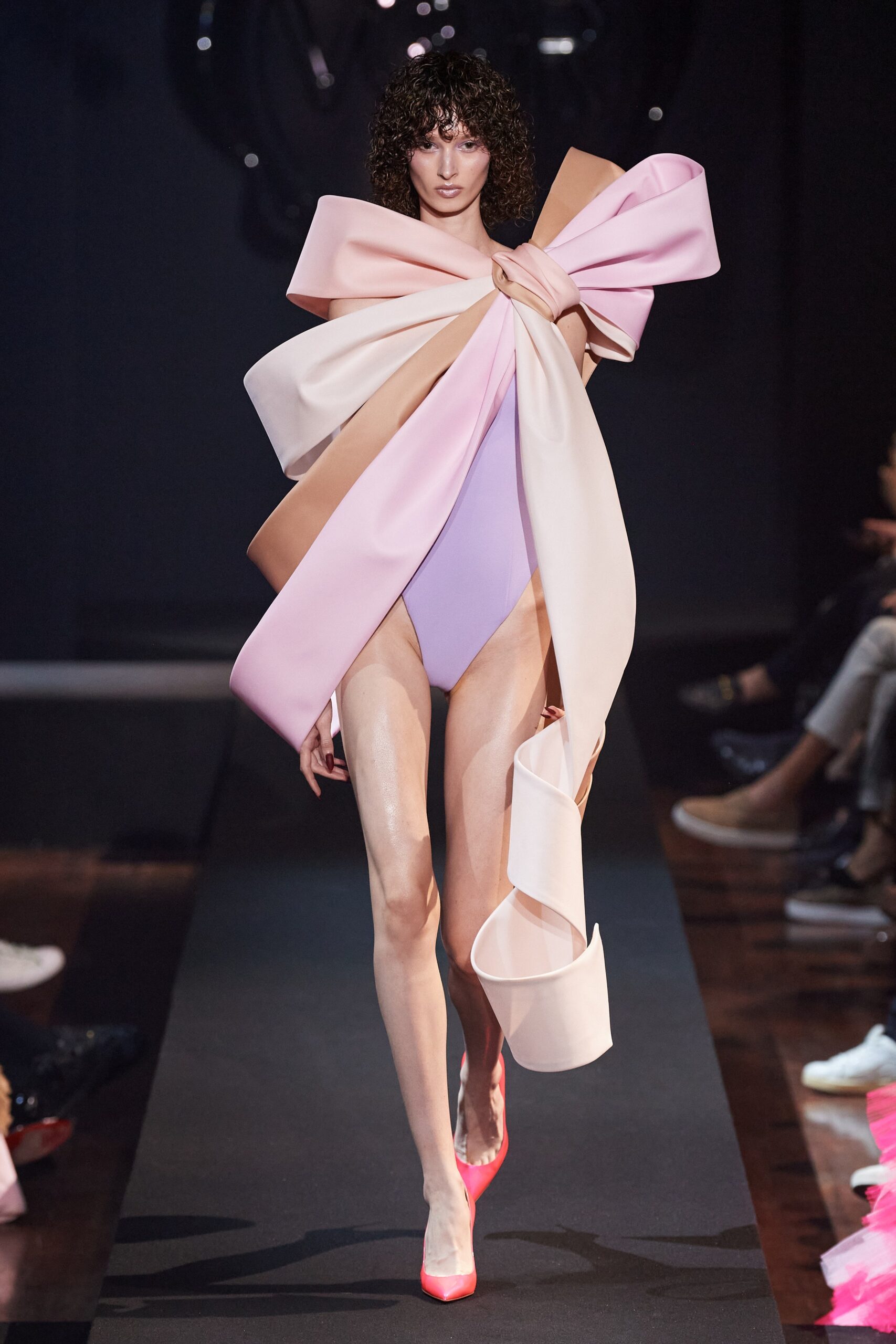 Viktor & Rolf F/W 23 Couture Look 35