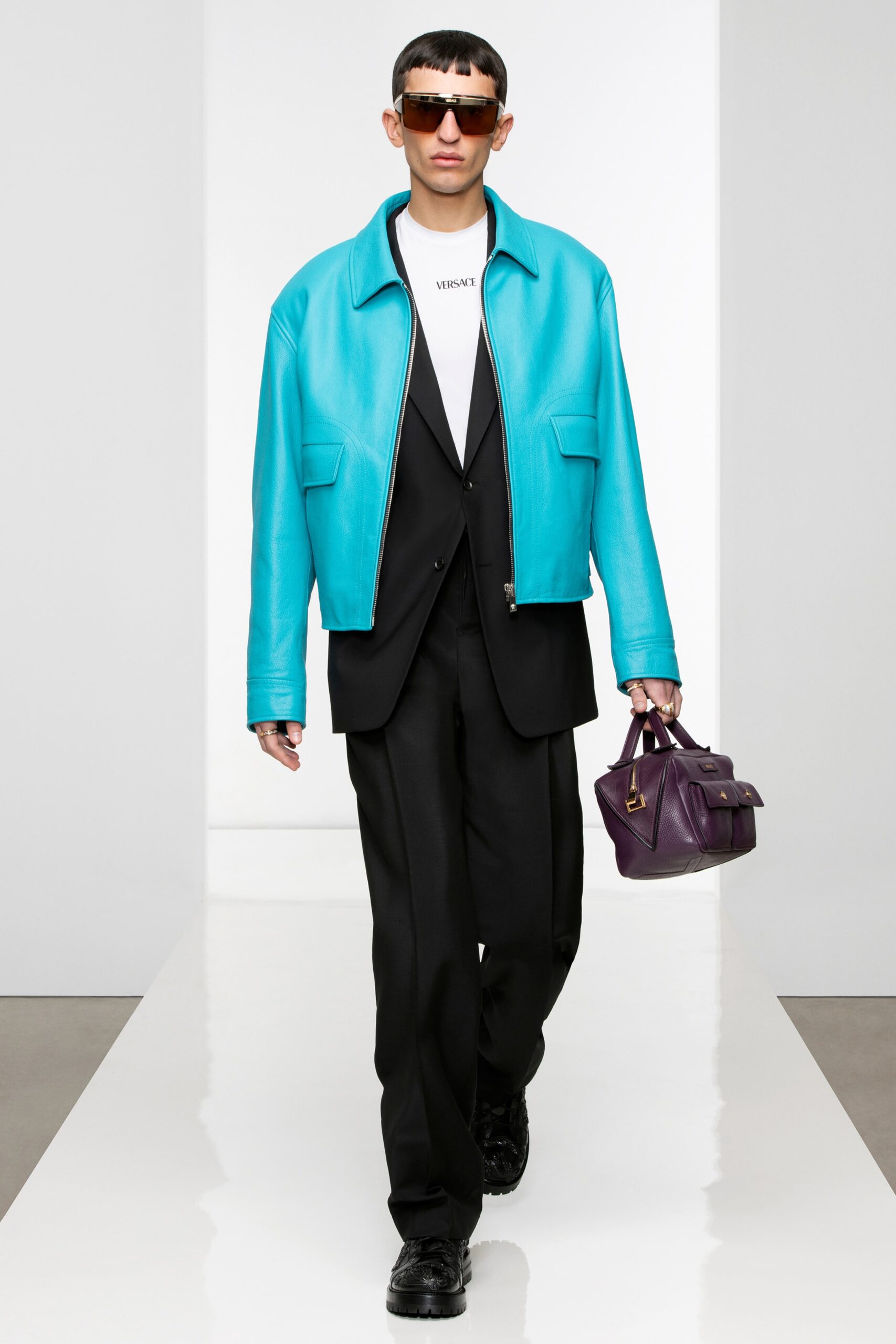 Versace F/W 22 Menswear Look 19