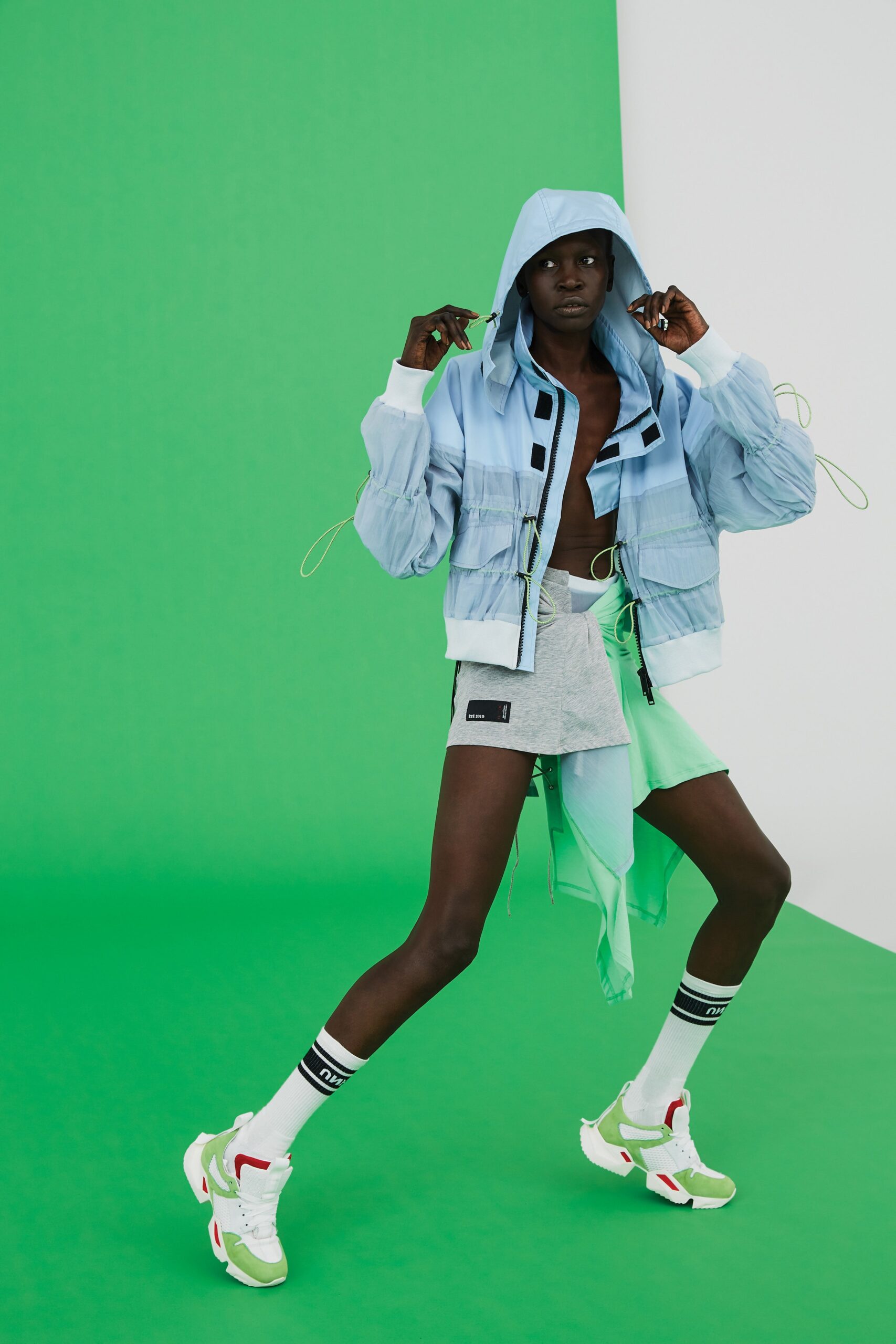 Unravel Resort 19 Look 20