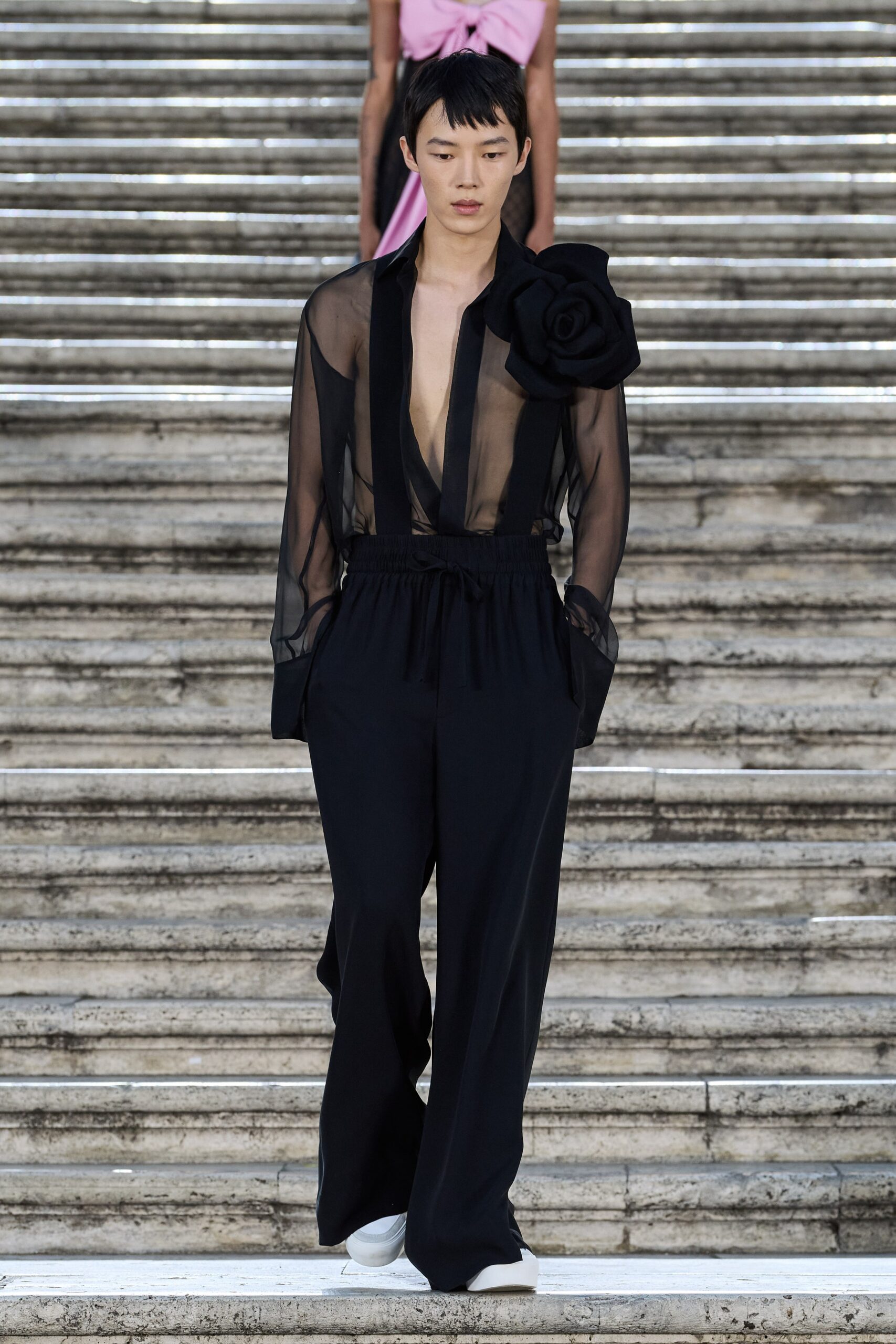 Valentino F/W 22 Couture Look 20