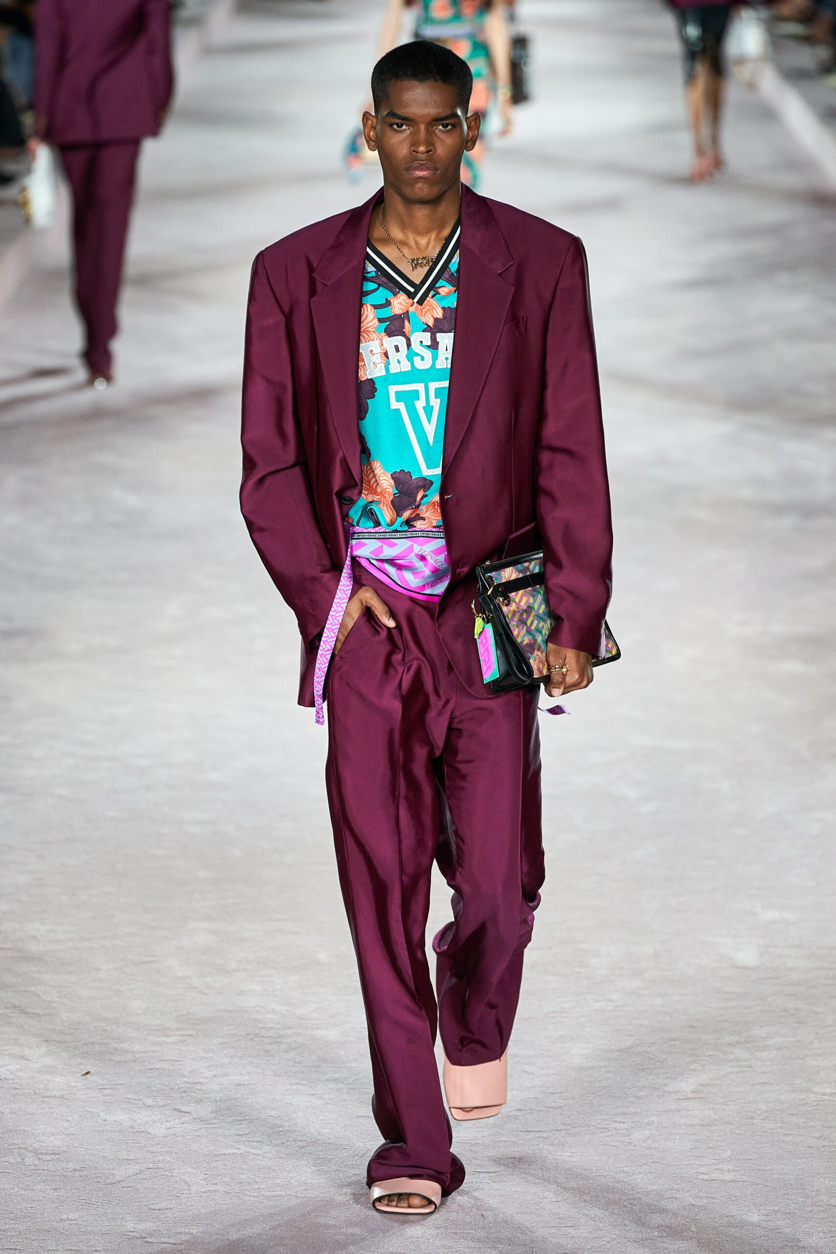 Versace S/S 22 Look 21