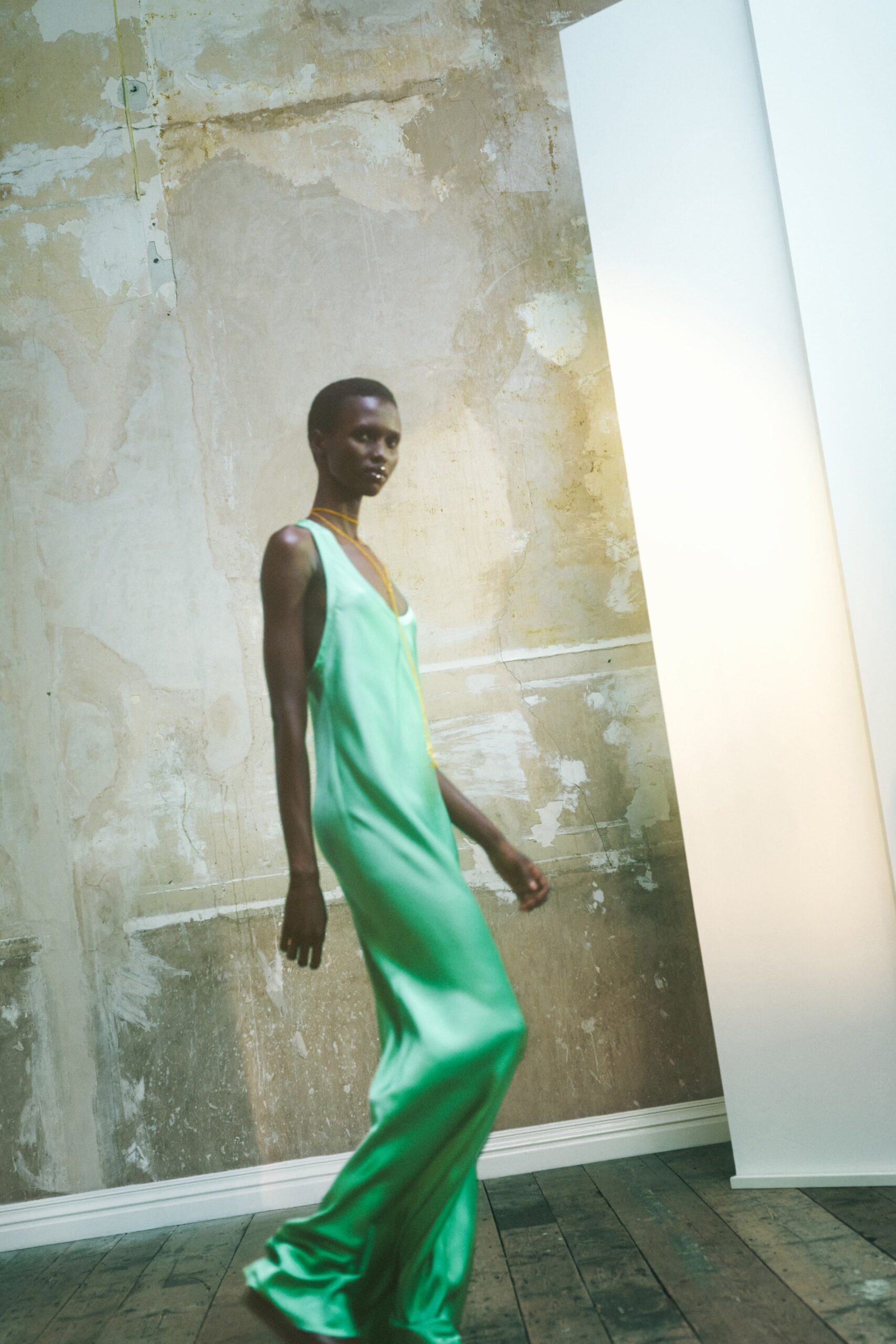 Victoria Beckham S/S 22 Look 21