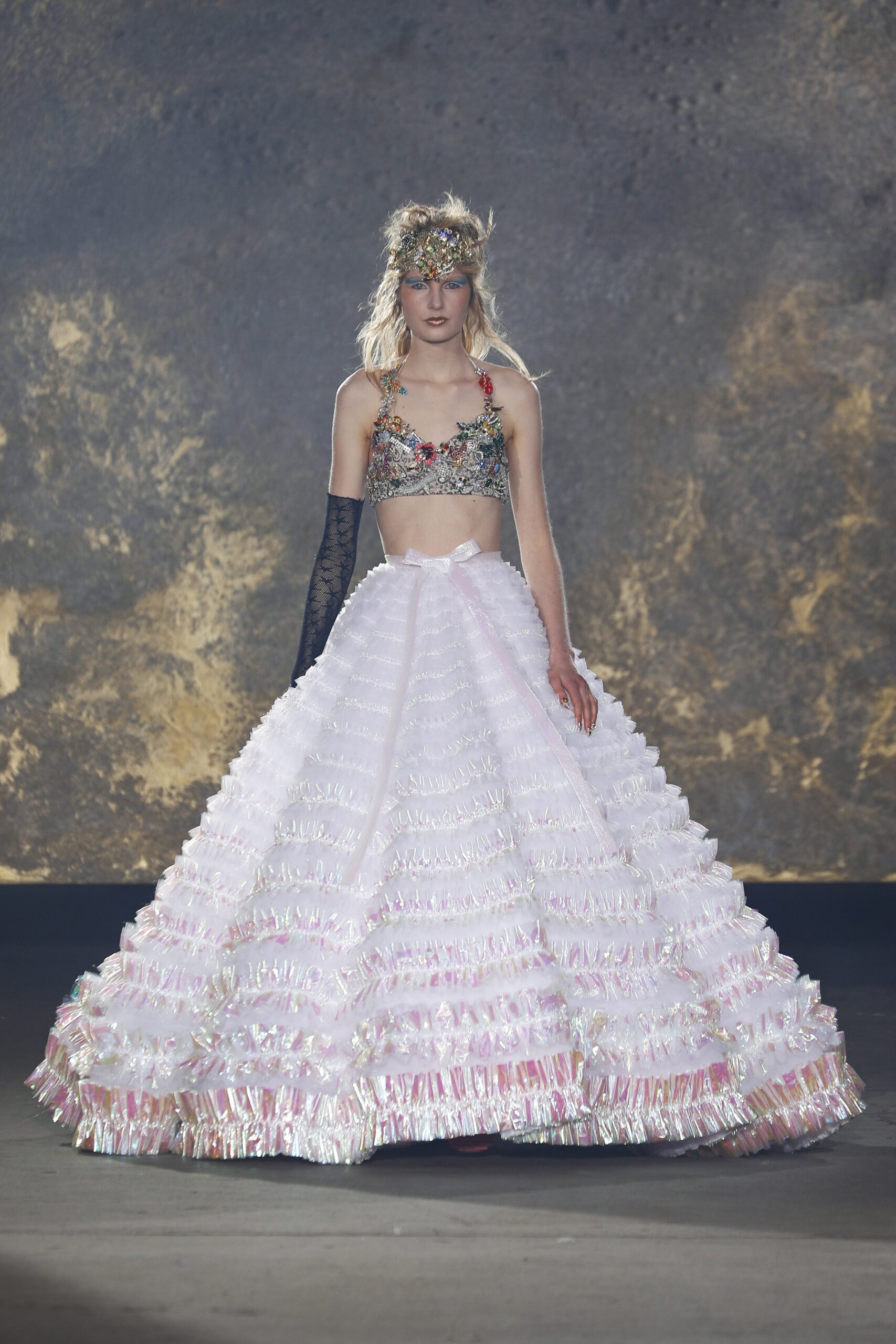 Viktor & Rolf S/S 21 Couture Look 21