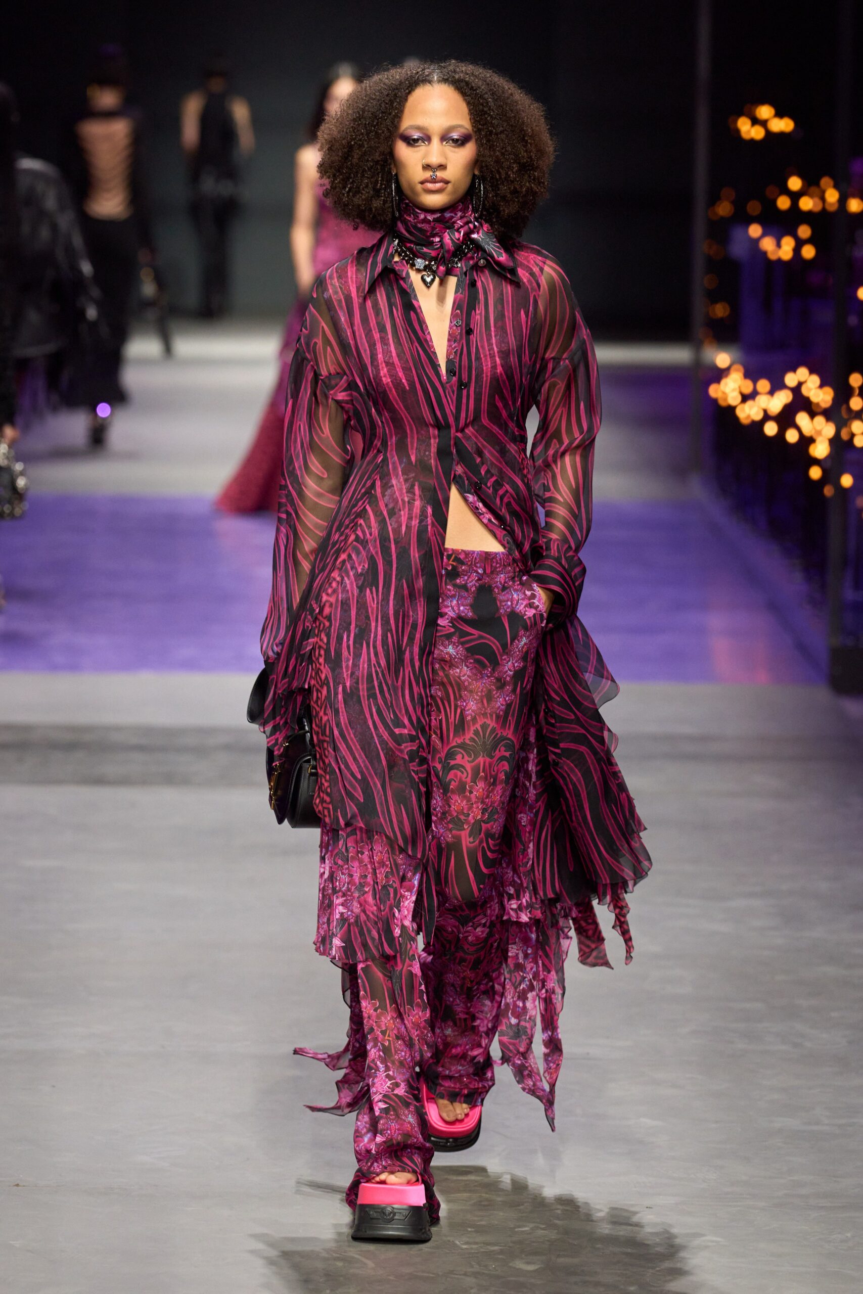 Versace S/S 23 Look 21