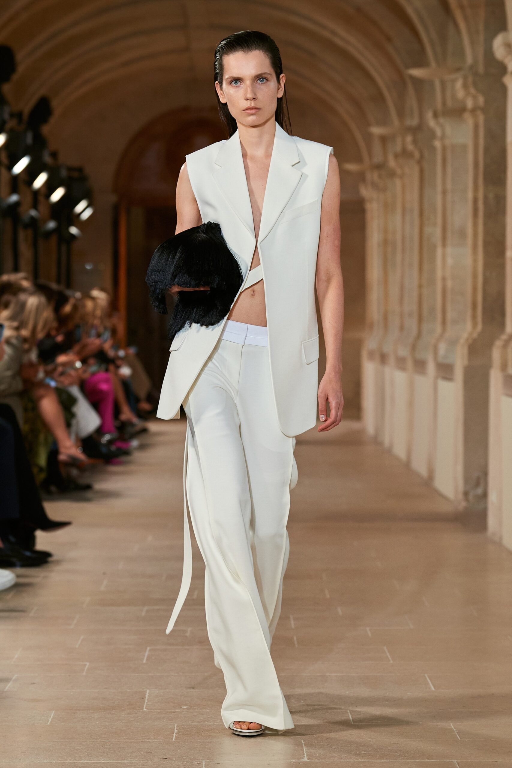 Victoria Beckham S/S 23 Look 21