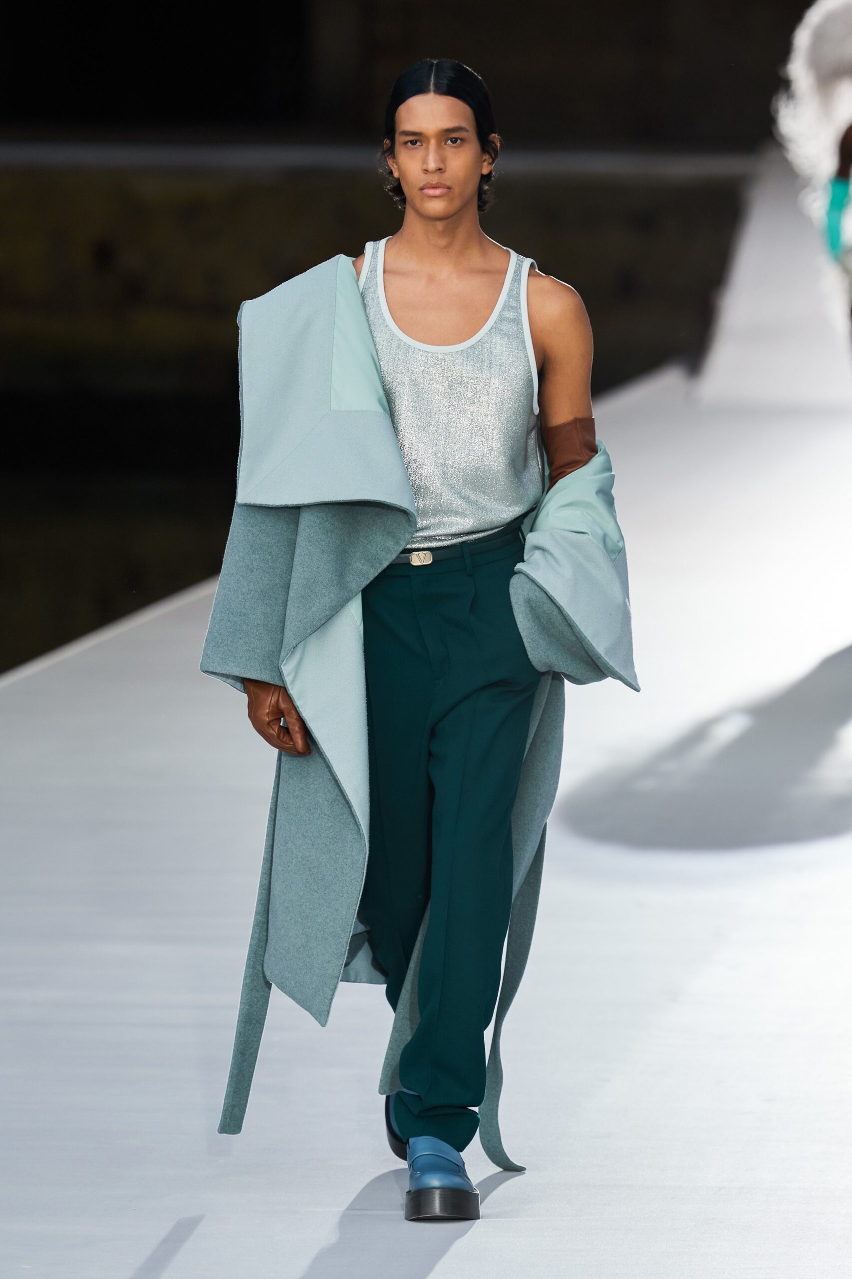 Valentino F/W 21 Couture Look 22