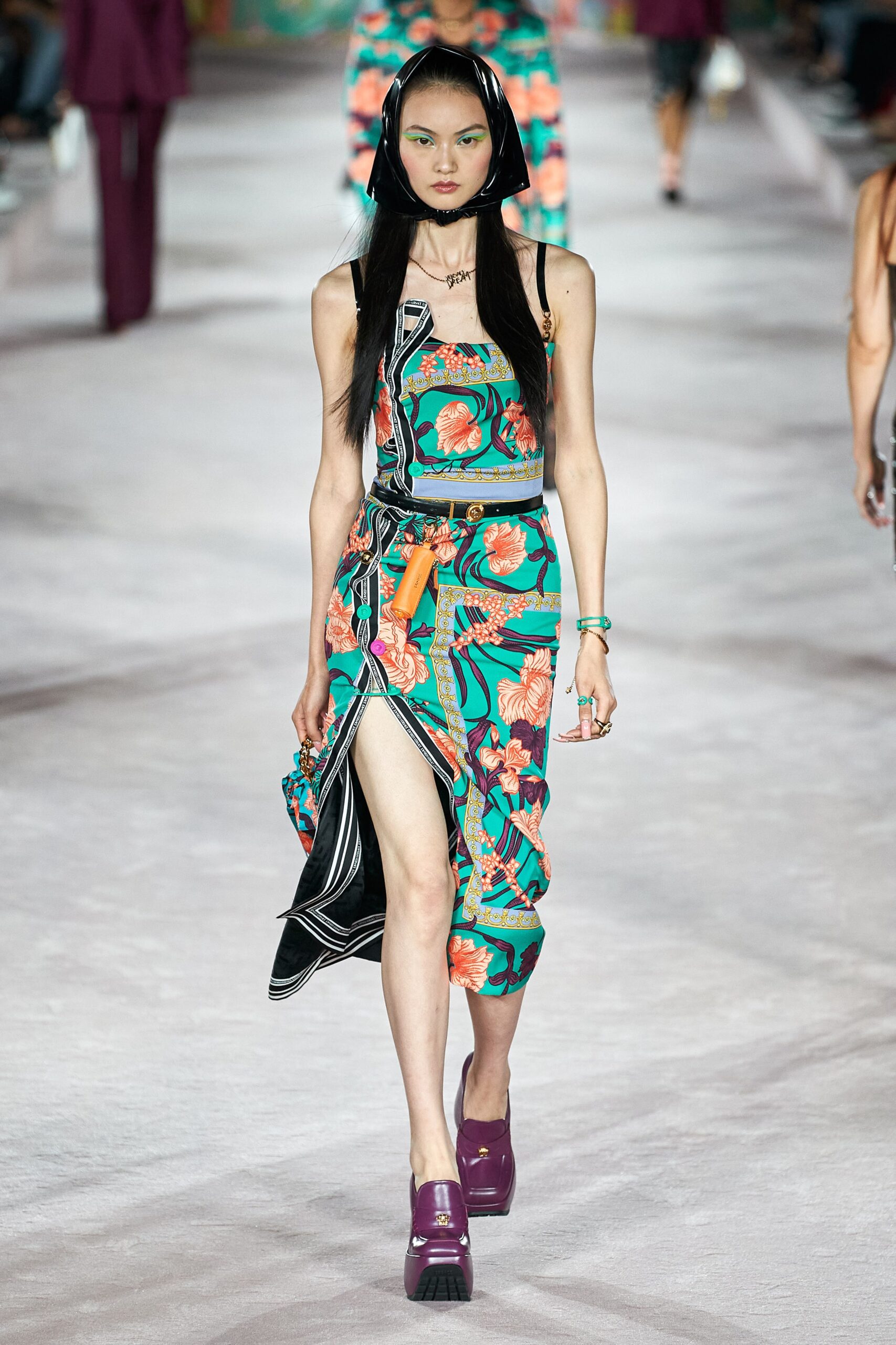 Versace S/S 22 Look 22