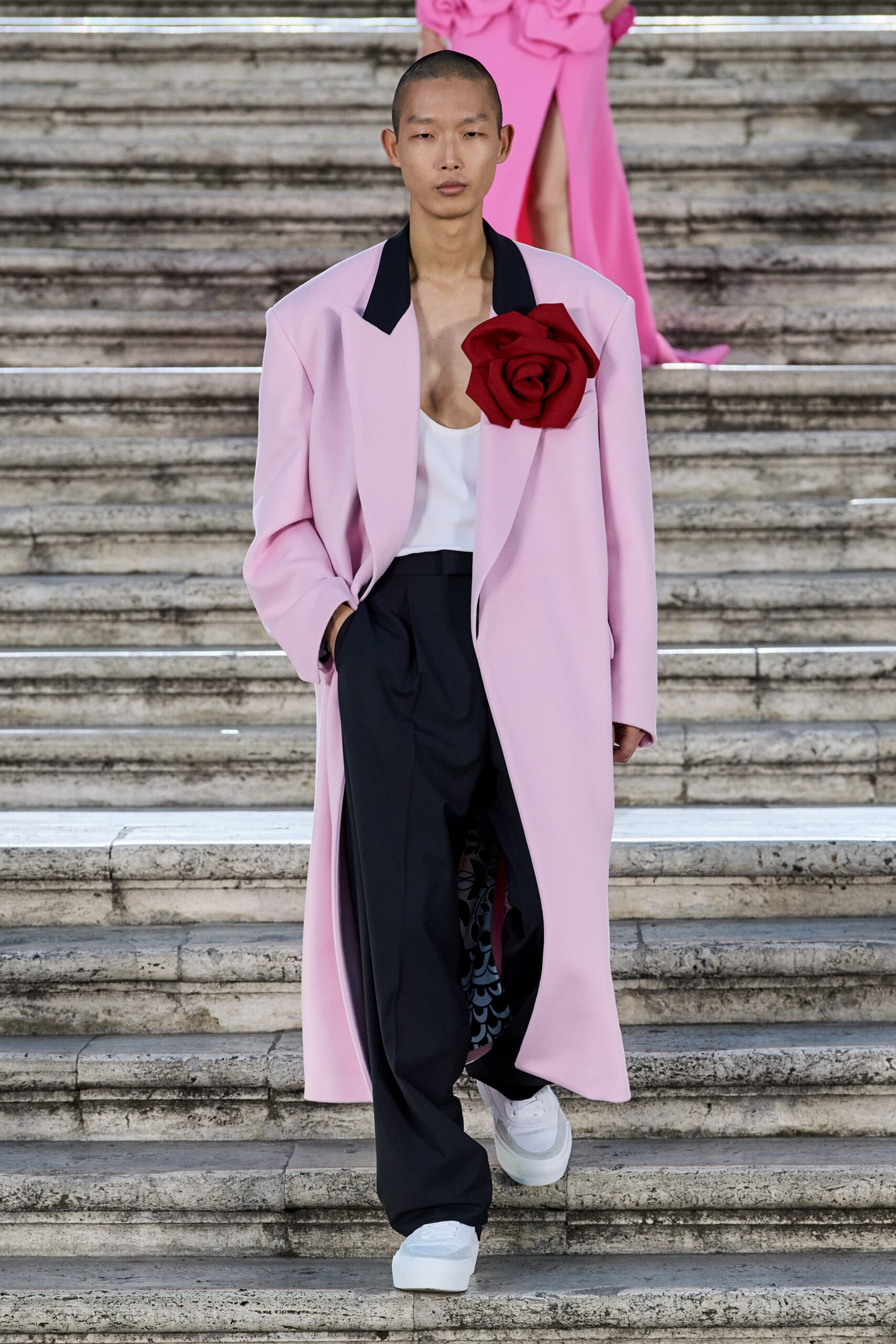 Valentino F/W 22 Couture Look 22