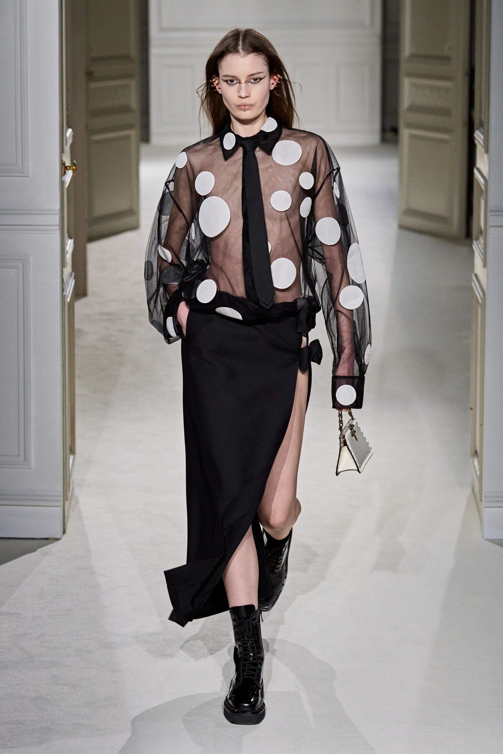 Valentino F/W 23 Look 22