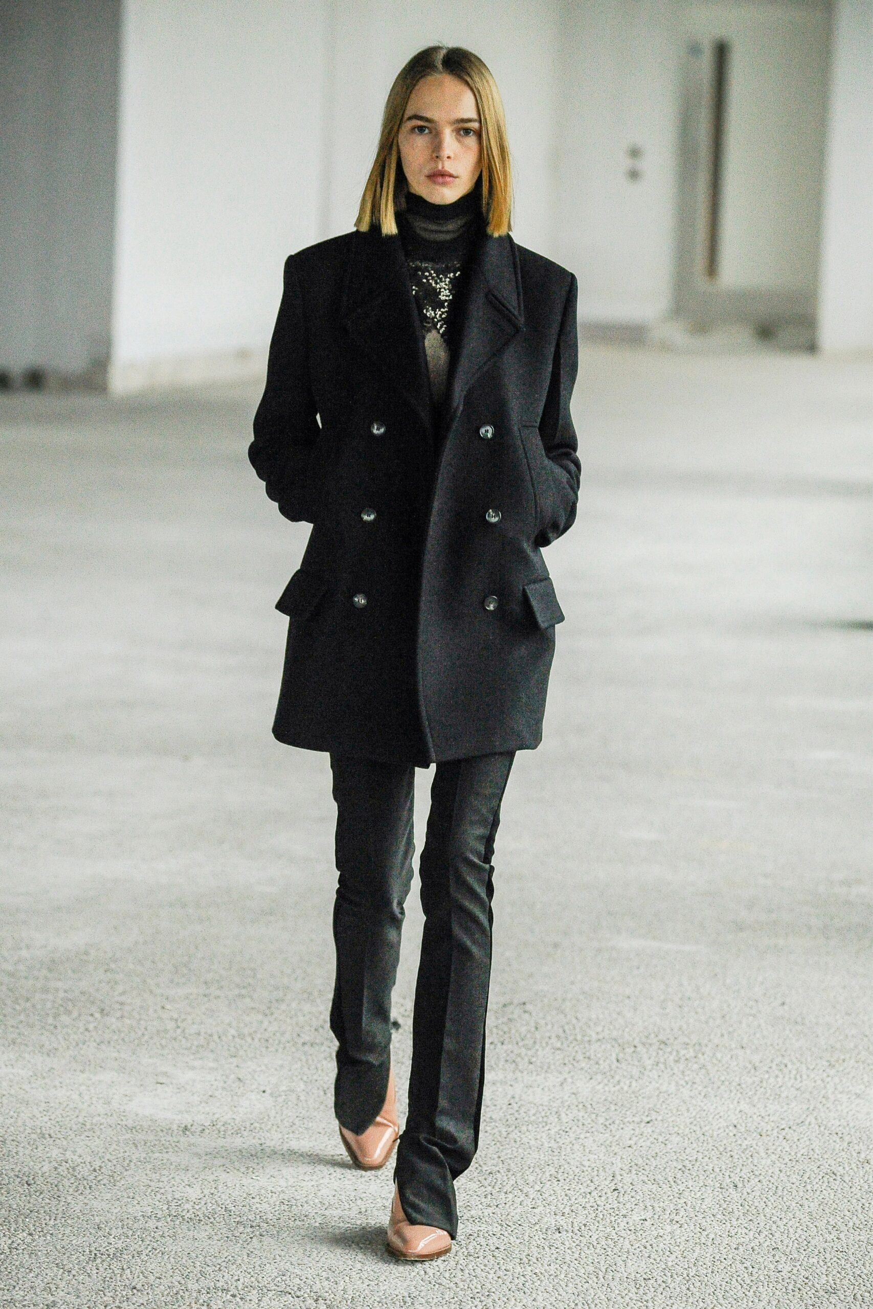 Victoria Beckham F/W 22 Look 22