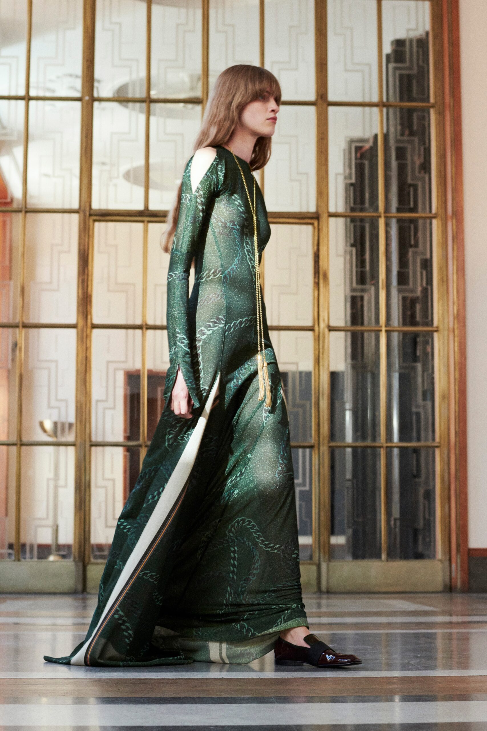 Victoria Beckham Resort 22 Look 21