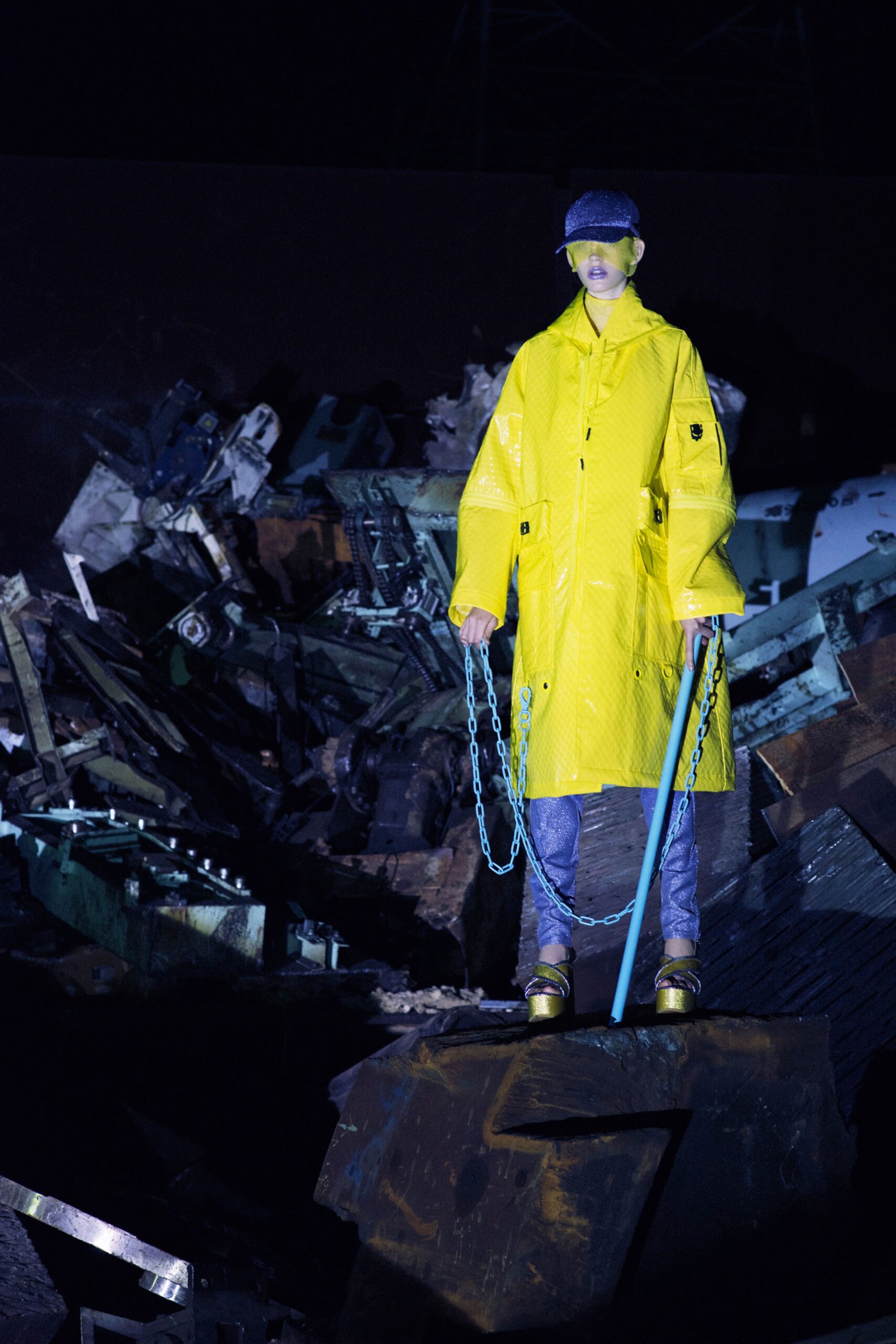 Undercover S/S 19 Look 24